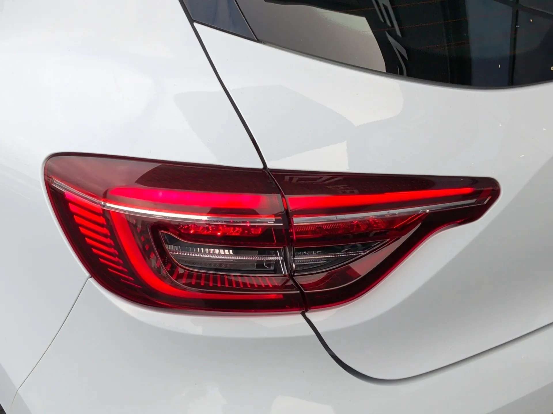 2021 RENAULT CLIO 2021 RENAULT CLIO