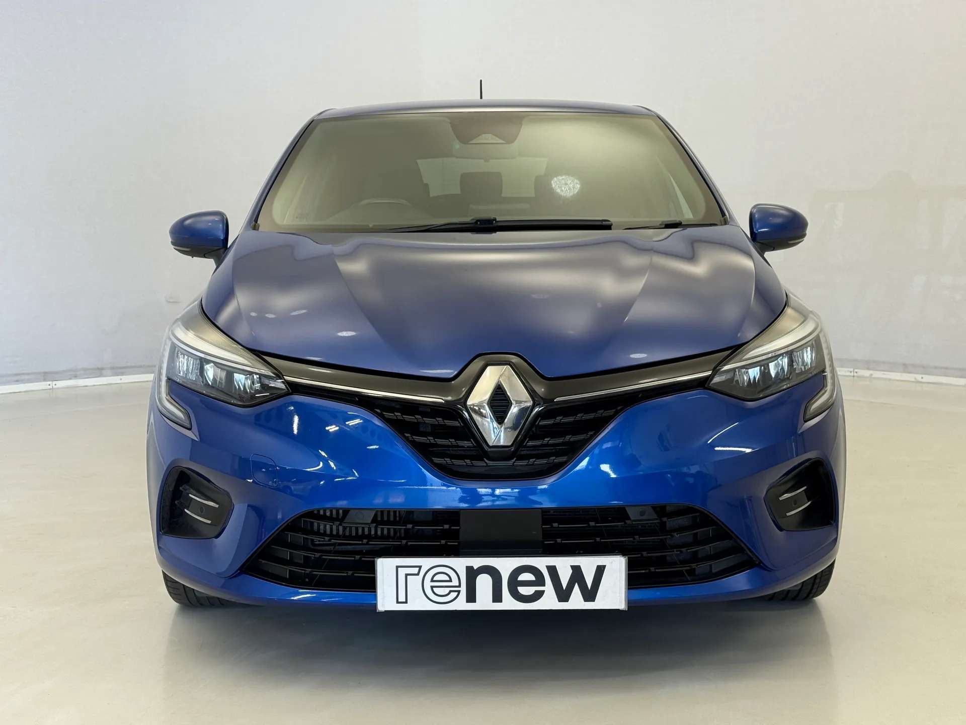 A 2021 RENAULT CLIO 1.0 TCe 100 S Edition 5dr A 2021 RENAULT CLIO 1.0 TCe 100 S Edition 5dr