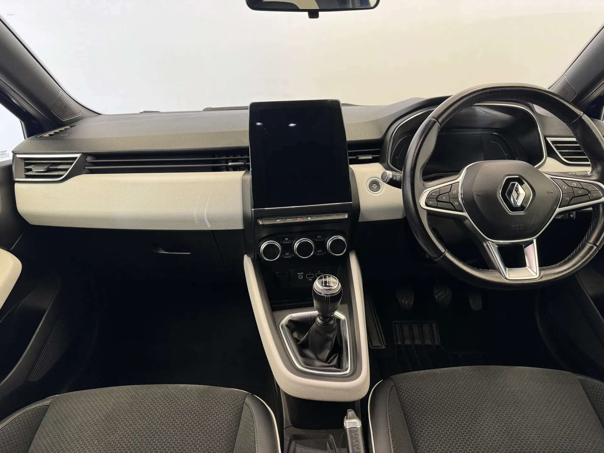 2021 RENAULT CLIO 2021 RENAULT CLIO