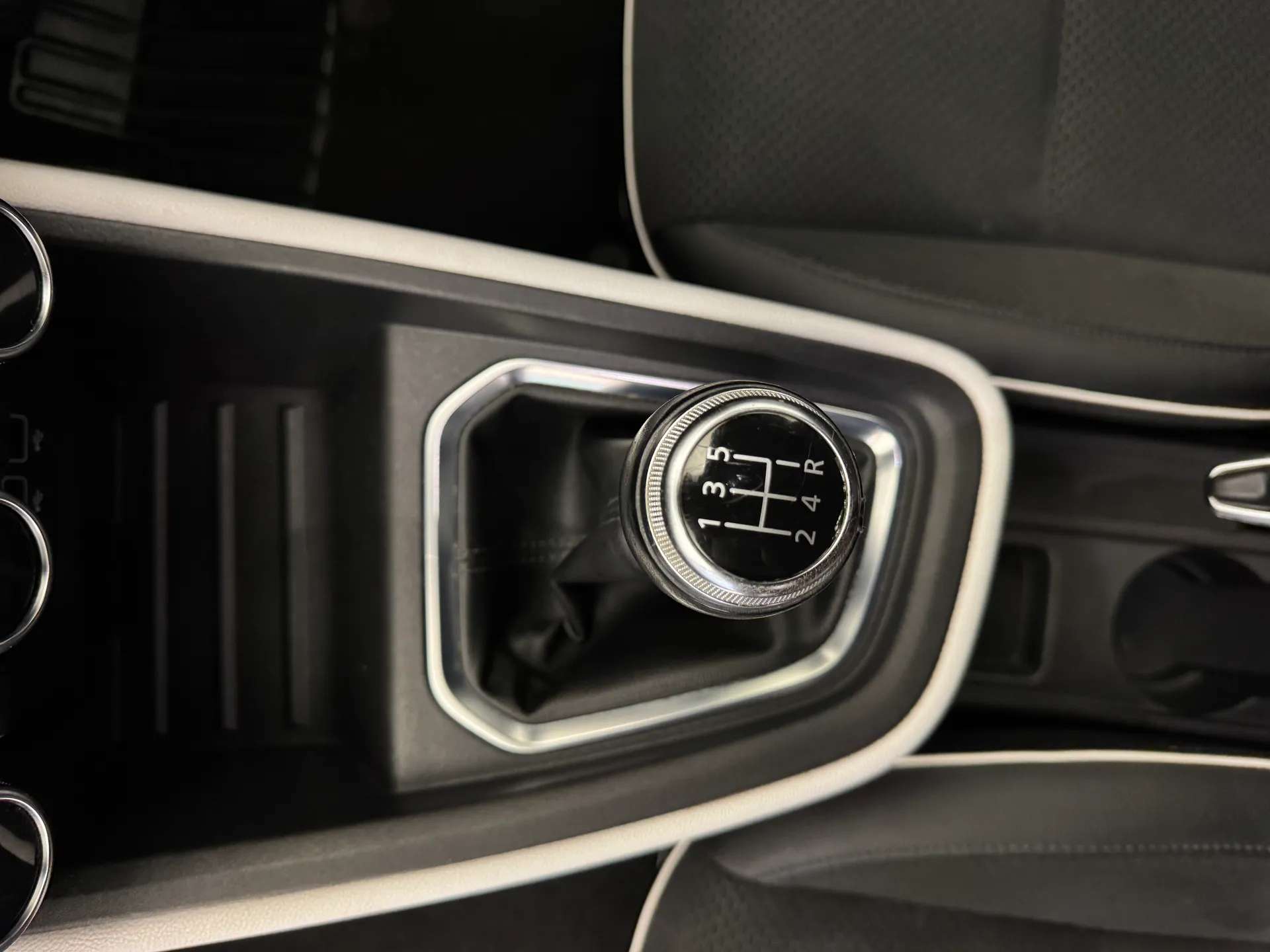 2021 RENAULT CLIO 2021 RENAULT CLIO