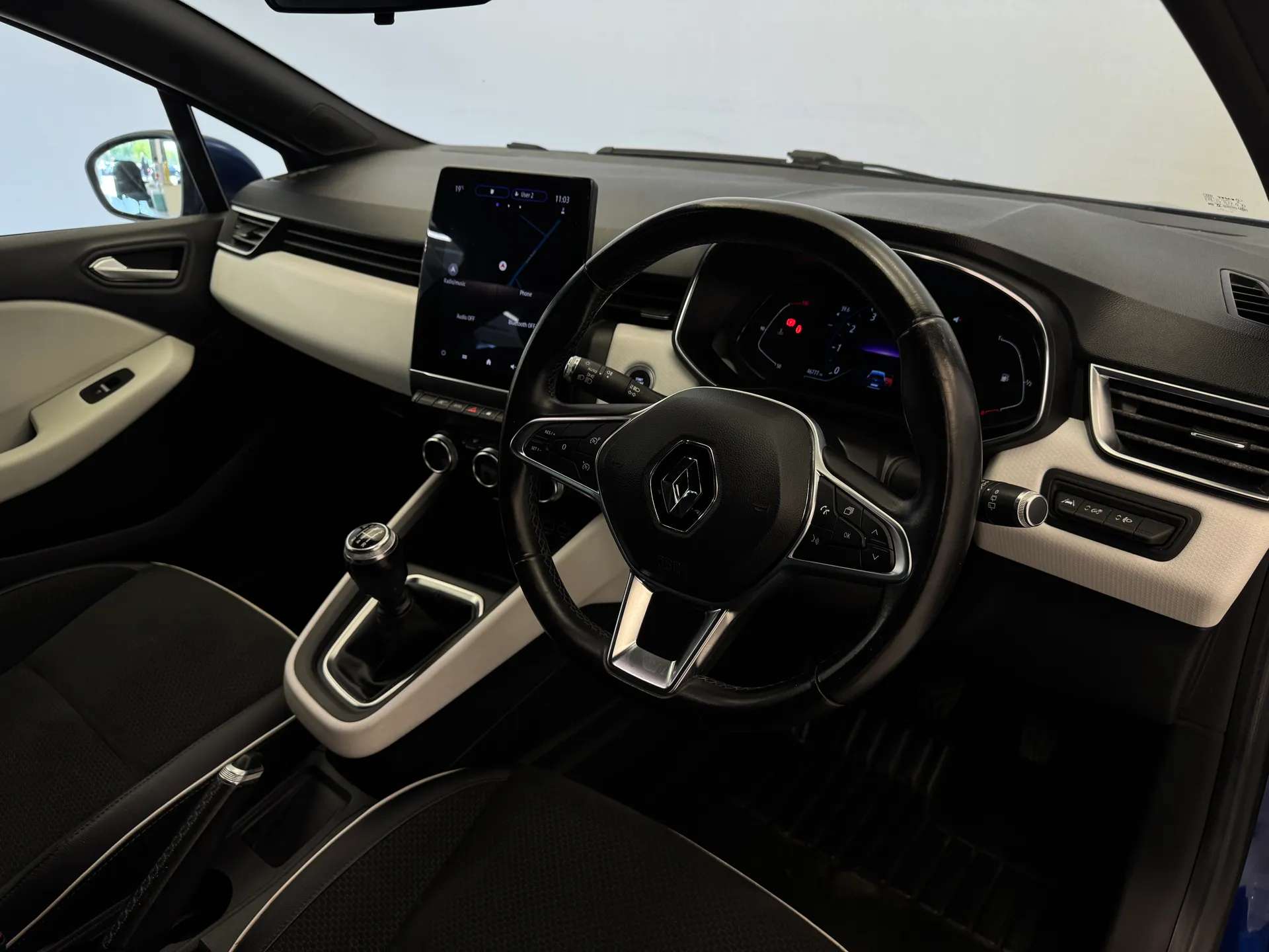2021 RENAULT CLIO 2021 RENAULT CLIO