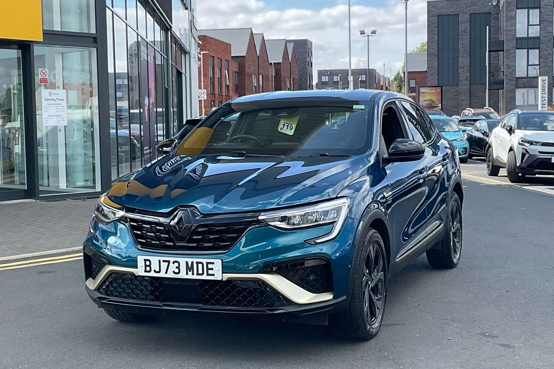 2023 RENAULT ARKANA 2023 RENAULT ARKANA