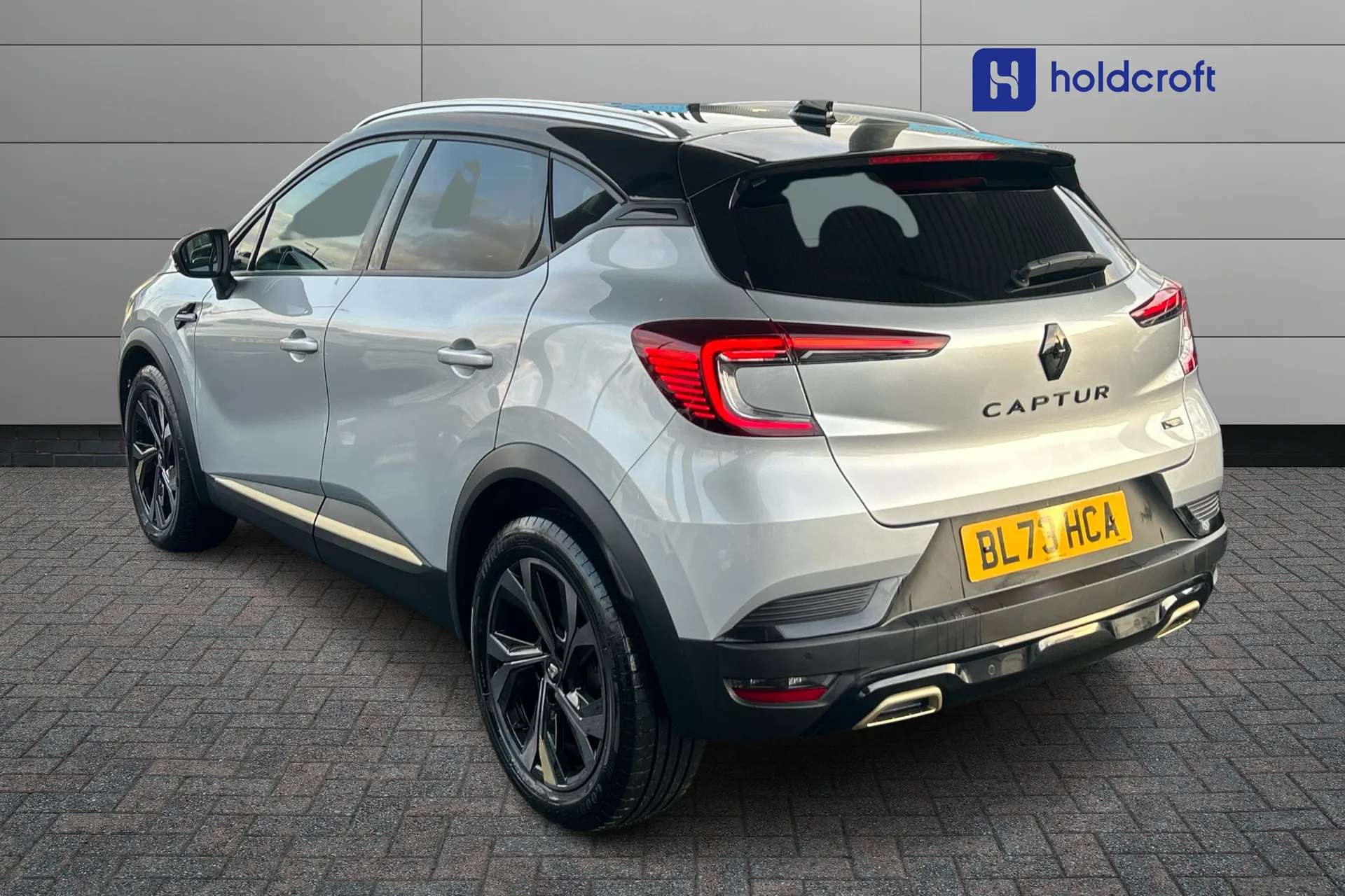 A 2024 RENAULT CAPTUR 1.6 E-Tech full hybrid 145 Engineered 5dr Auto A 2024 RENAULT CAPTUR 1.6 E-Tech full hybrid 145 Engineered 5dr Auto