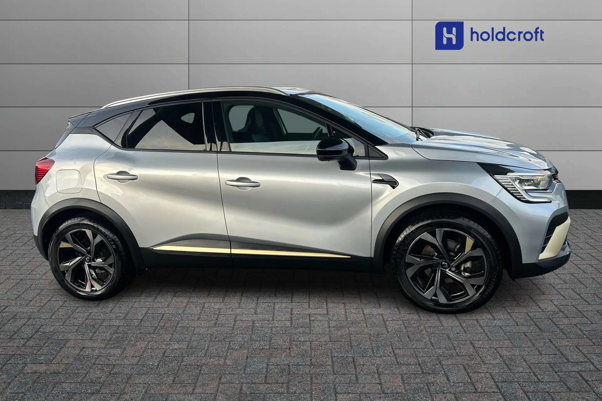 2024 RENAULT CAPTUR 2024 RENAULT CAPTUR