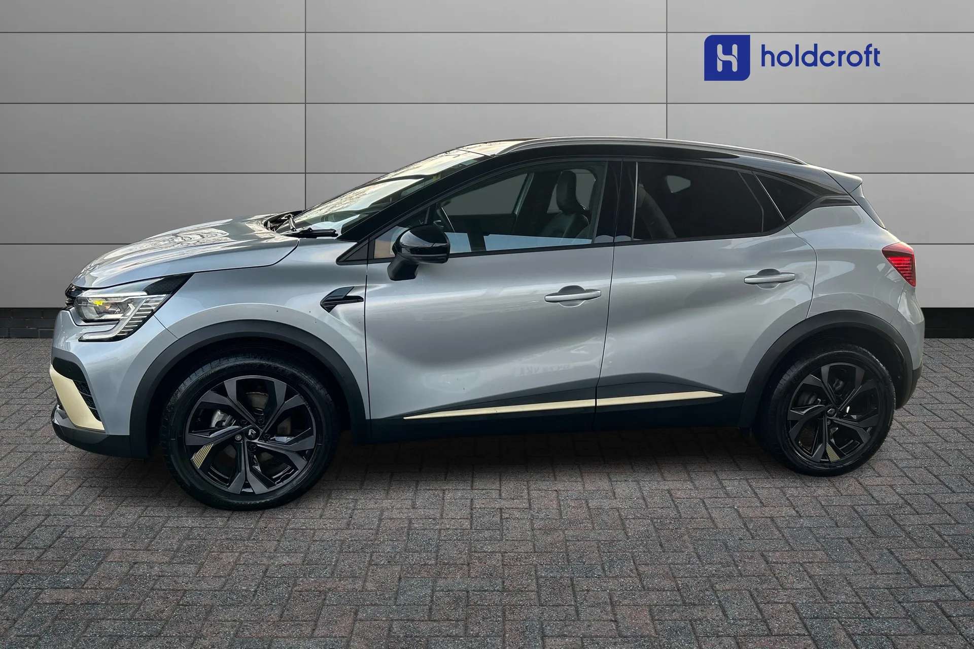 2024 RENAULT CAPTUR 2024 RENAULT CAPTUR