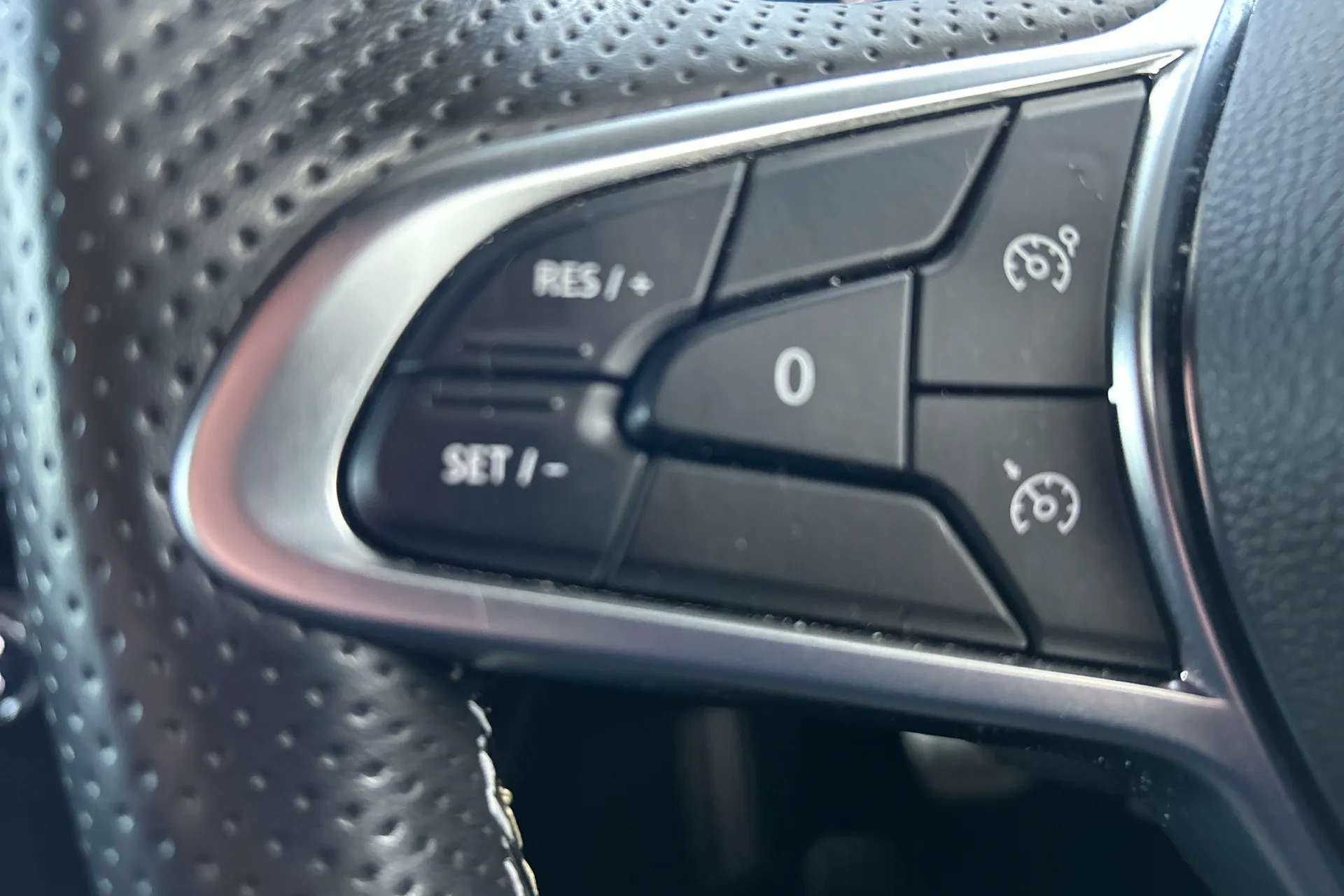 2024 RENAULT CAPTUR 2024 RENAULT CAPTUR