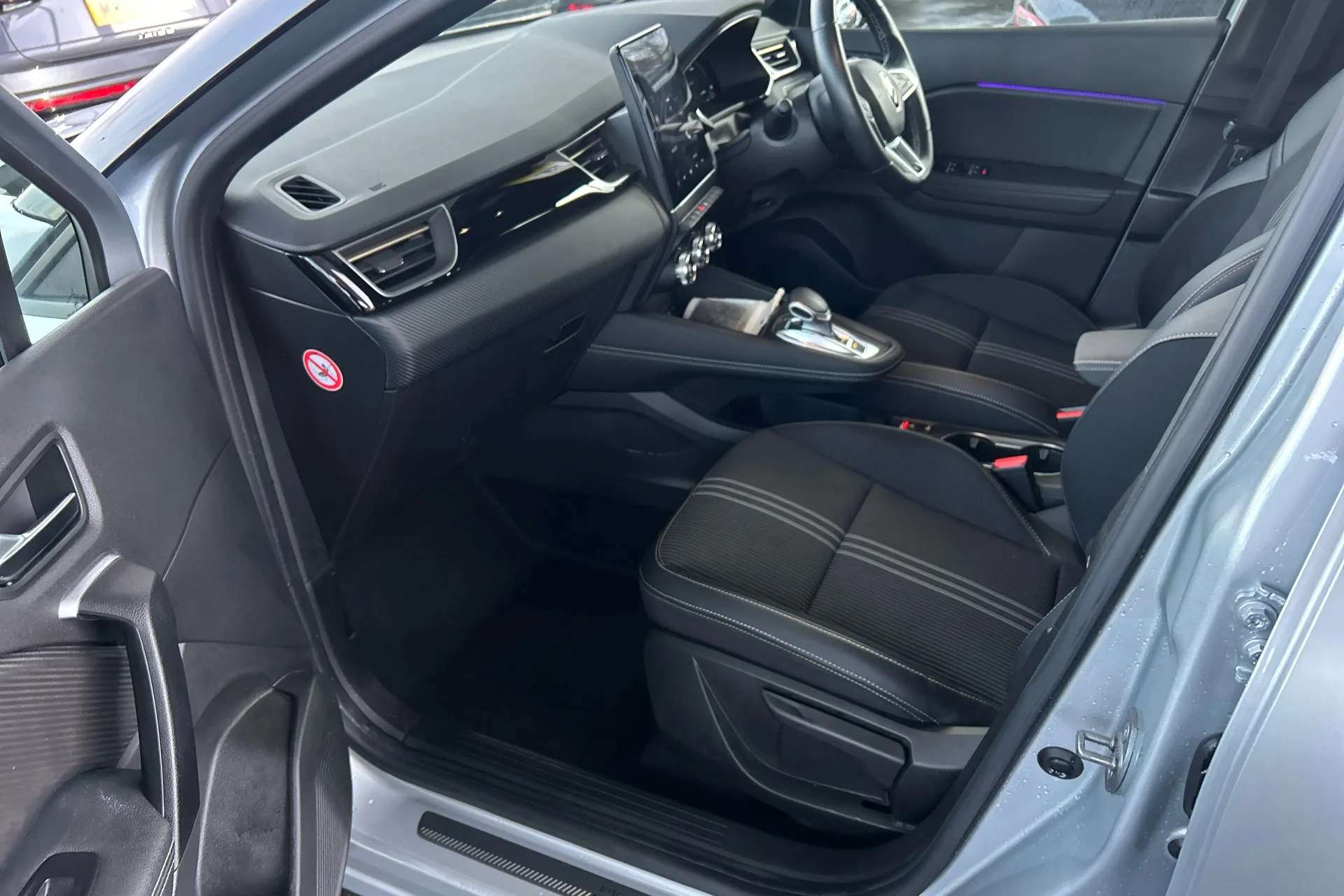 2024 RENAULT CAPTUR 2024 RENAULT CAPTUR