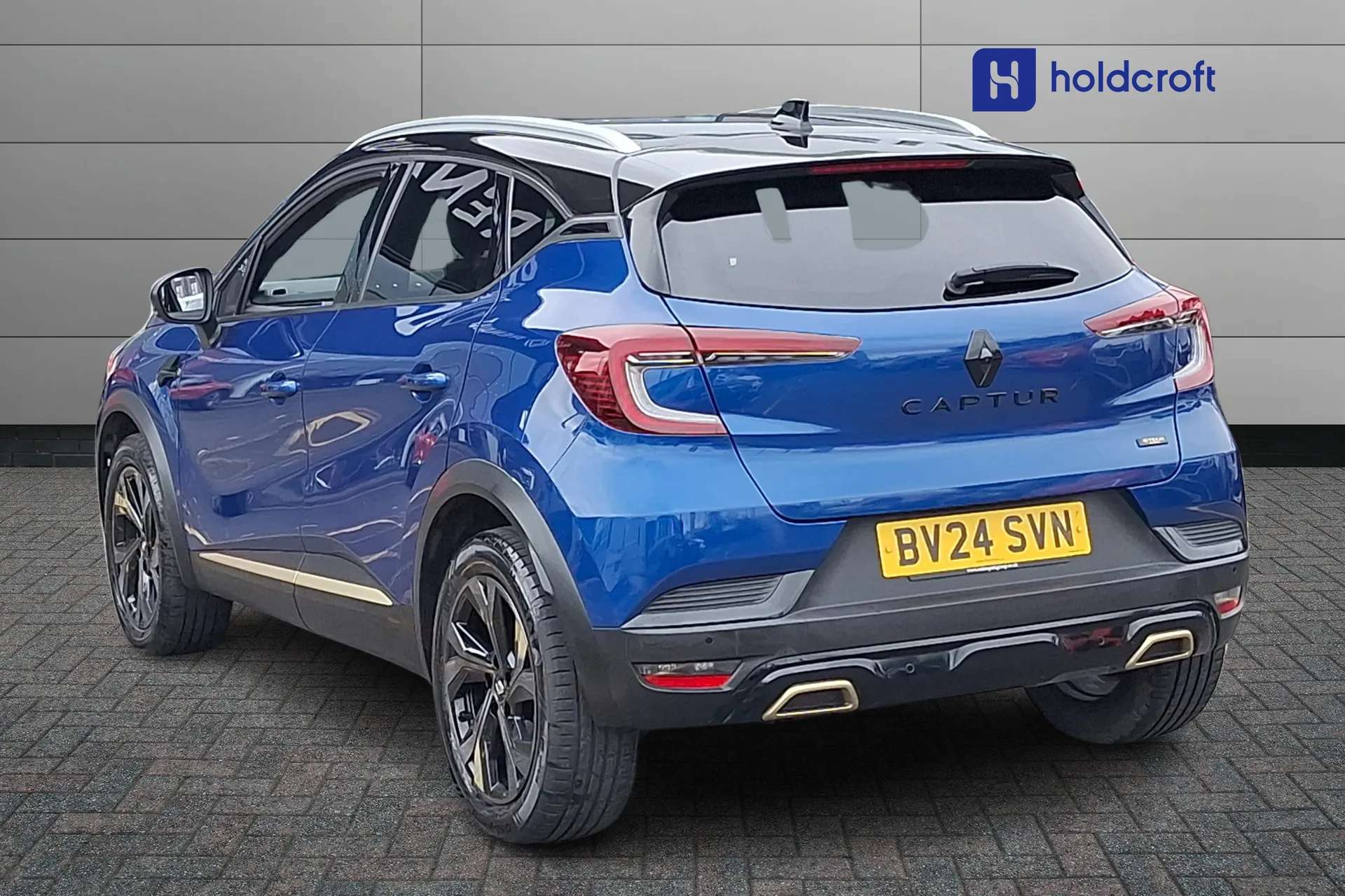 A 2024 RENAULT CAPTUR 1.6 E-Tech full hybrid 145 Engineered 5dr Auto A 2024 RENAULT CAPTUR 1.6 E-Tech full hybrid 145 Engineered 5dr Auto