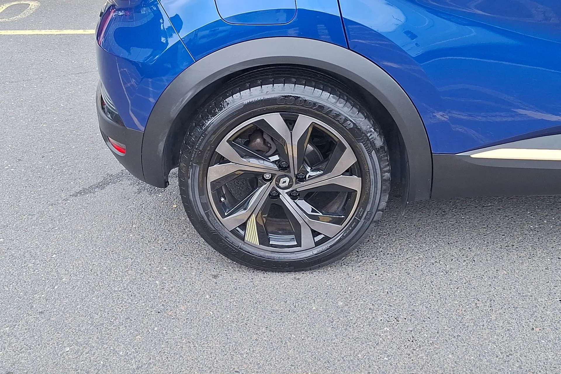 A 2024 RENAULT CAPTUR 1.6 E-Tech full hybrid 145 Engineered 5dr Auto A 2024 RENAULT CAPTUR 1.6 E-Tech full hybrid 145 Engineered 5dr Auto