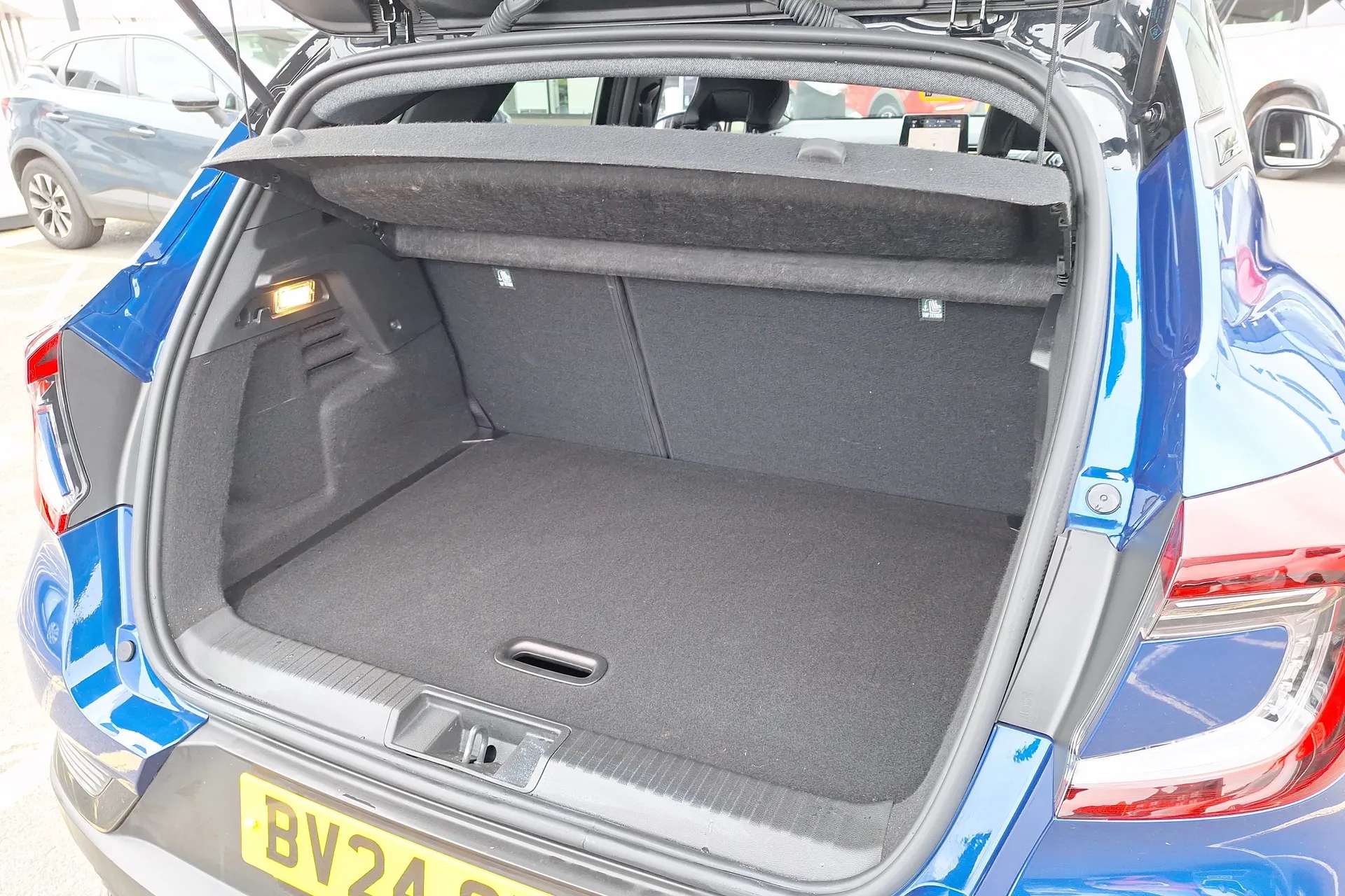 2024 RENAULT CAPTUR 2024 RENAULT CAPTUR