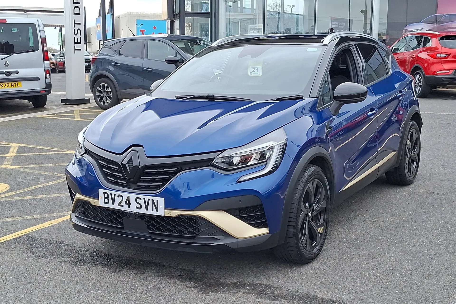 2024 RENAULT CAPTUR 2024 RENAULT CAPTUR