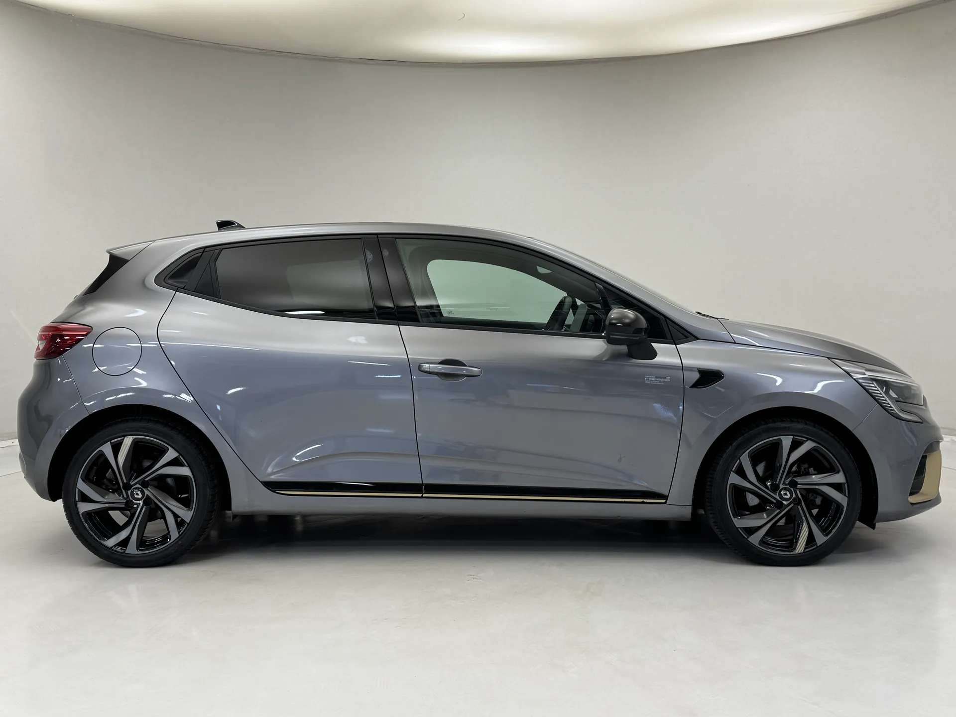 2023 RENAULT CLIO 2023 RENAULT CLIO