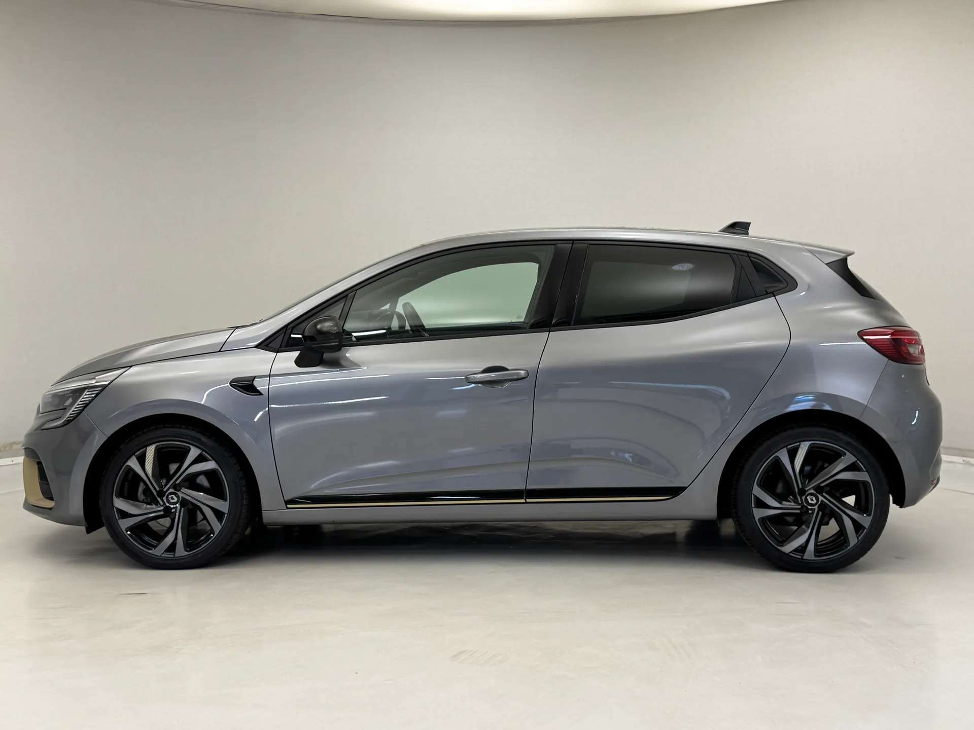 2023 RENAULT CLIO 2023 RENAULT CLIO