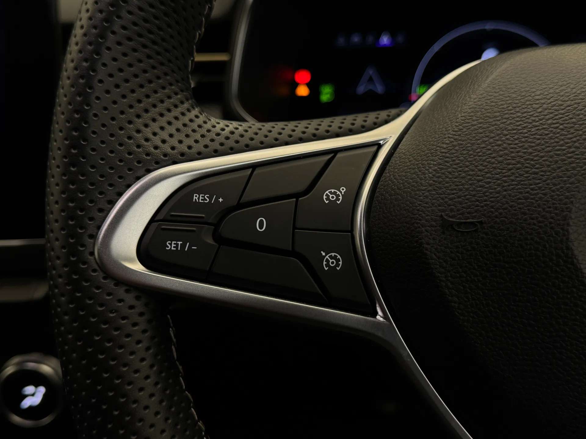 2023 RENAULT CLIO 2023 RENAULT CLIO