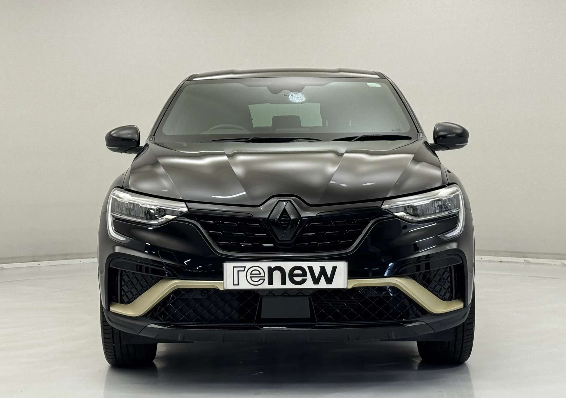 A 2023 RENAULT ARKANA 1.6 E-Tech full hybrid 145 Engineered 5dr Auto A 2023 RENAULT ARKANA 1.6 E-Tech full hybrid 145 Engineered 5dr Auto