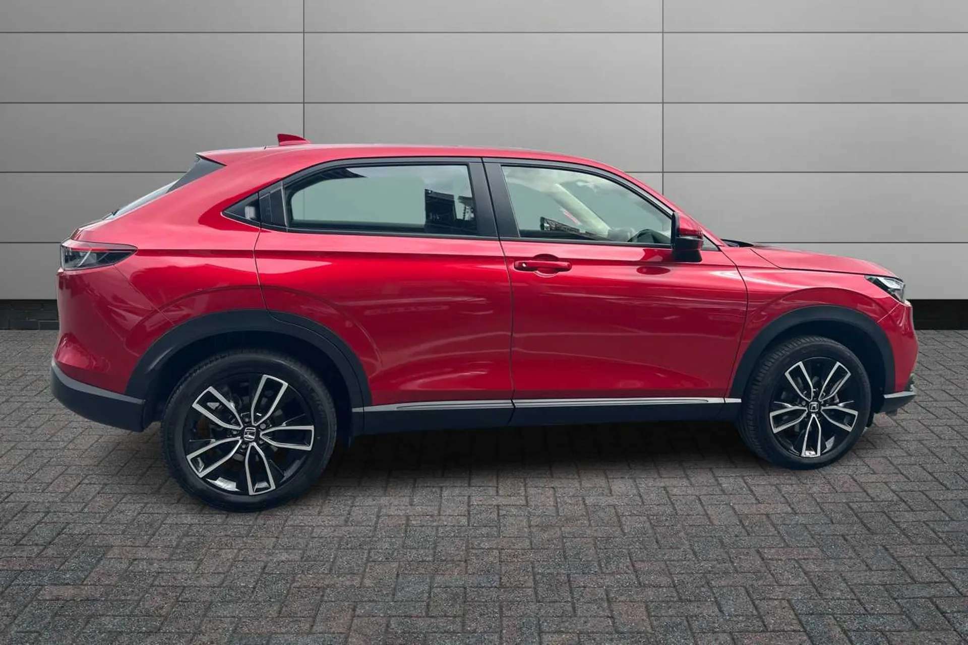 A 2022 HONDA HR-V 1.5 eHEV Elegance 5dr CVT A 2022 HONDA HR-V 1.5 eHEV Elegance 5dr CVT