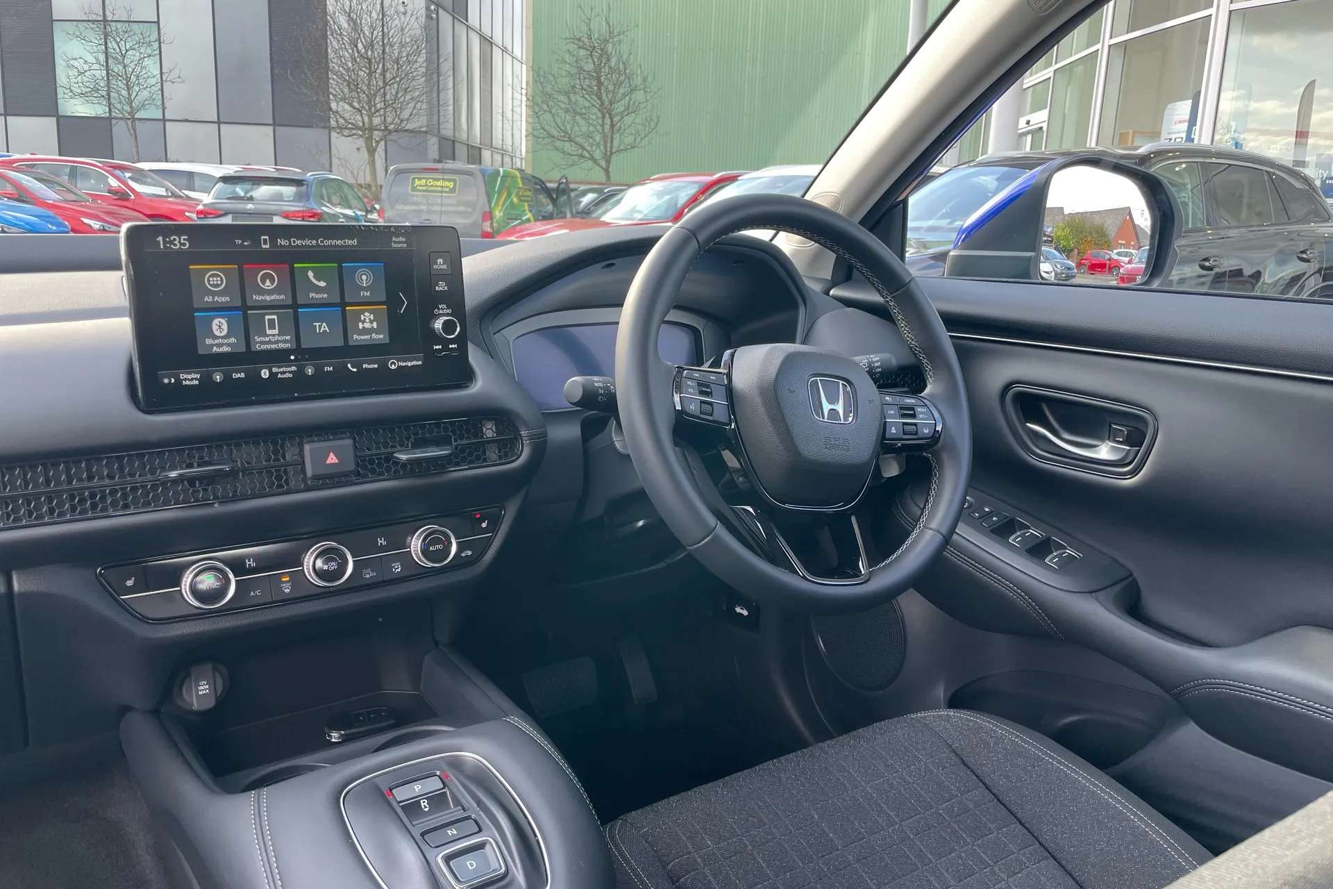 A 2025 HONDA ZR-V 2.0 eHEV Elegance 5dr CVT A 2025 HONDA ZR-V 2.0 eHEV Elegance 5dr CVT