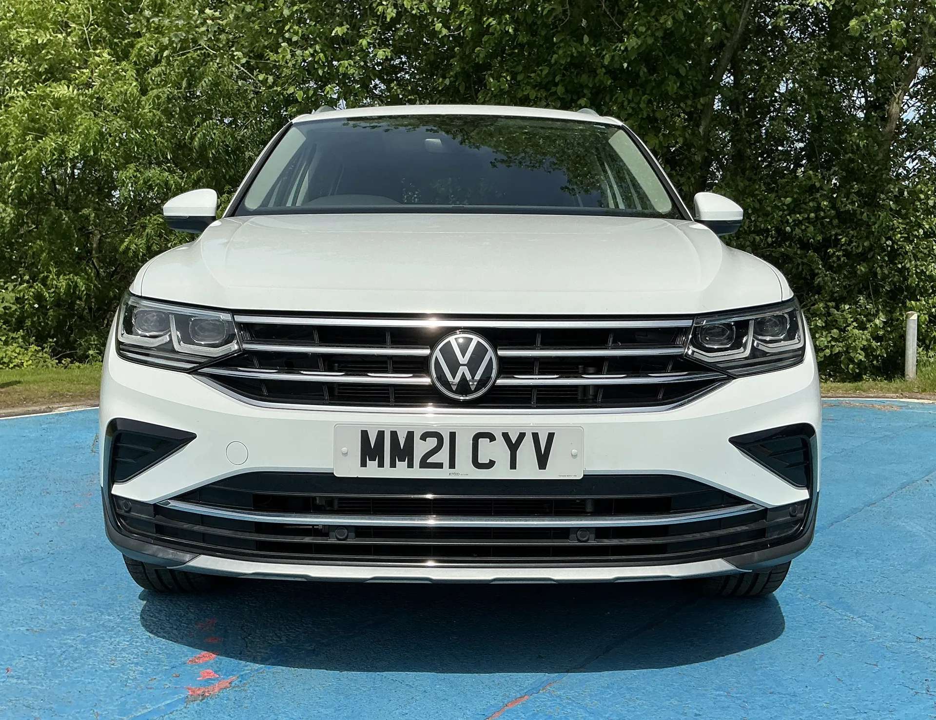 A 2021 VOLKSWAGEN TIGUAN 2.0 TDI 4Motion Elegance 5dr DSG A 2021 VOLKSWAGEN TIGUAN 2.0 TDI 4Motion Elegance 5dr DSG