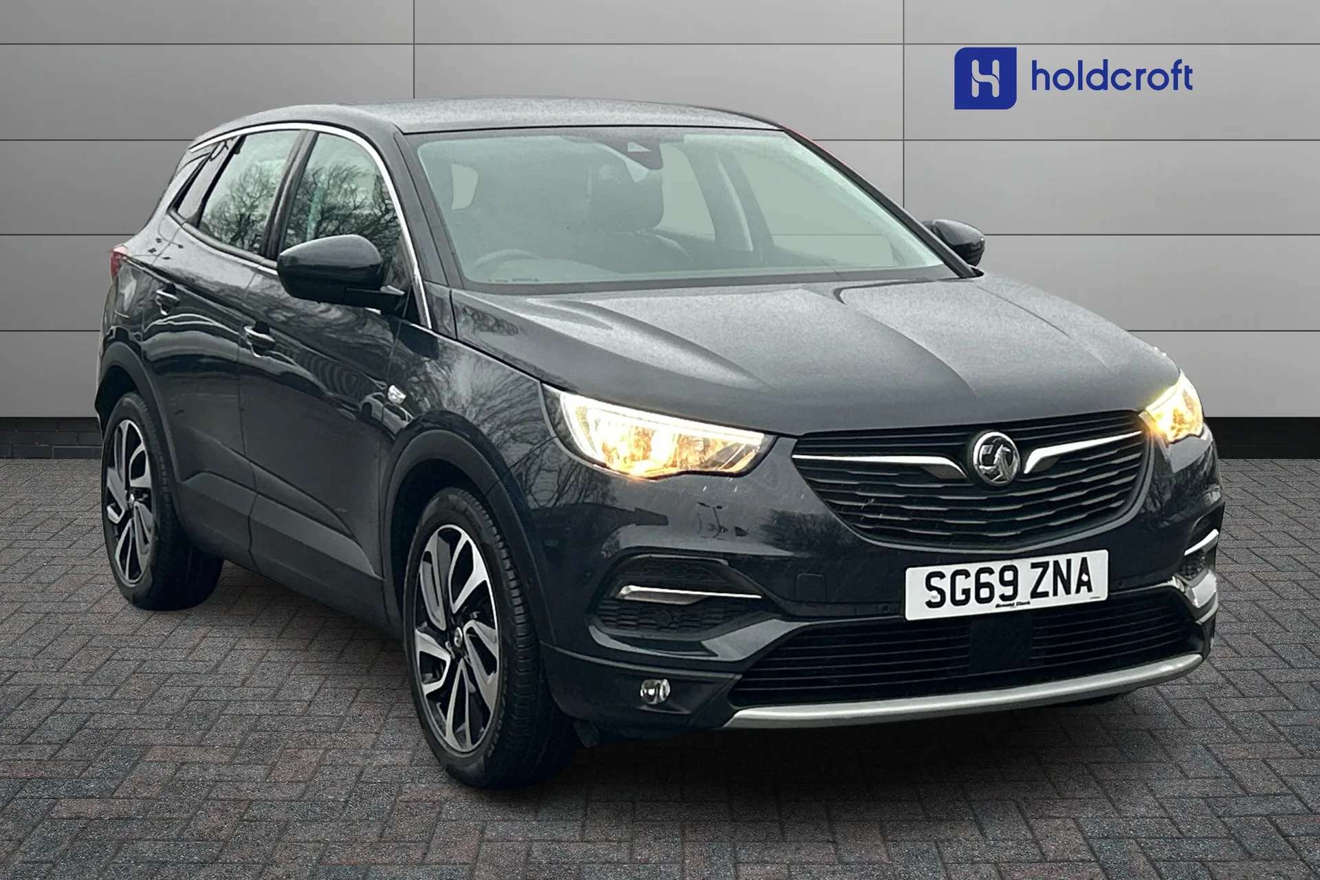 A 2019 VAUXHALL GRANDLAND X 1.2 Turbo Elite Nav 5dr A 2019 VAUXHALL GRANDLAND X 1.2 Turbo Elite Nav 5dr