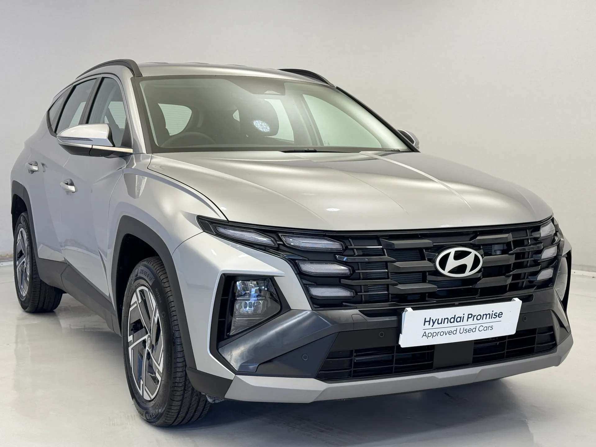 A 2026 HYUNDAI TUCSON 1.6T 239 Hybrid Element 5dr Auto A 2026 HYUNDAI TUCSON 1.6T 239 Hybrid Element 5dr Auto