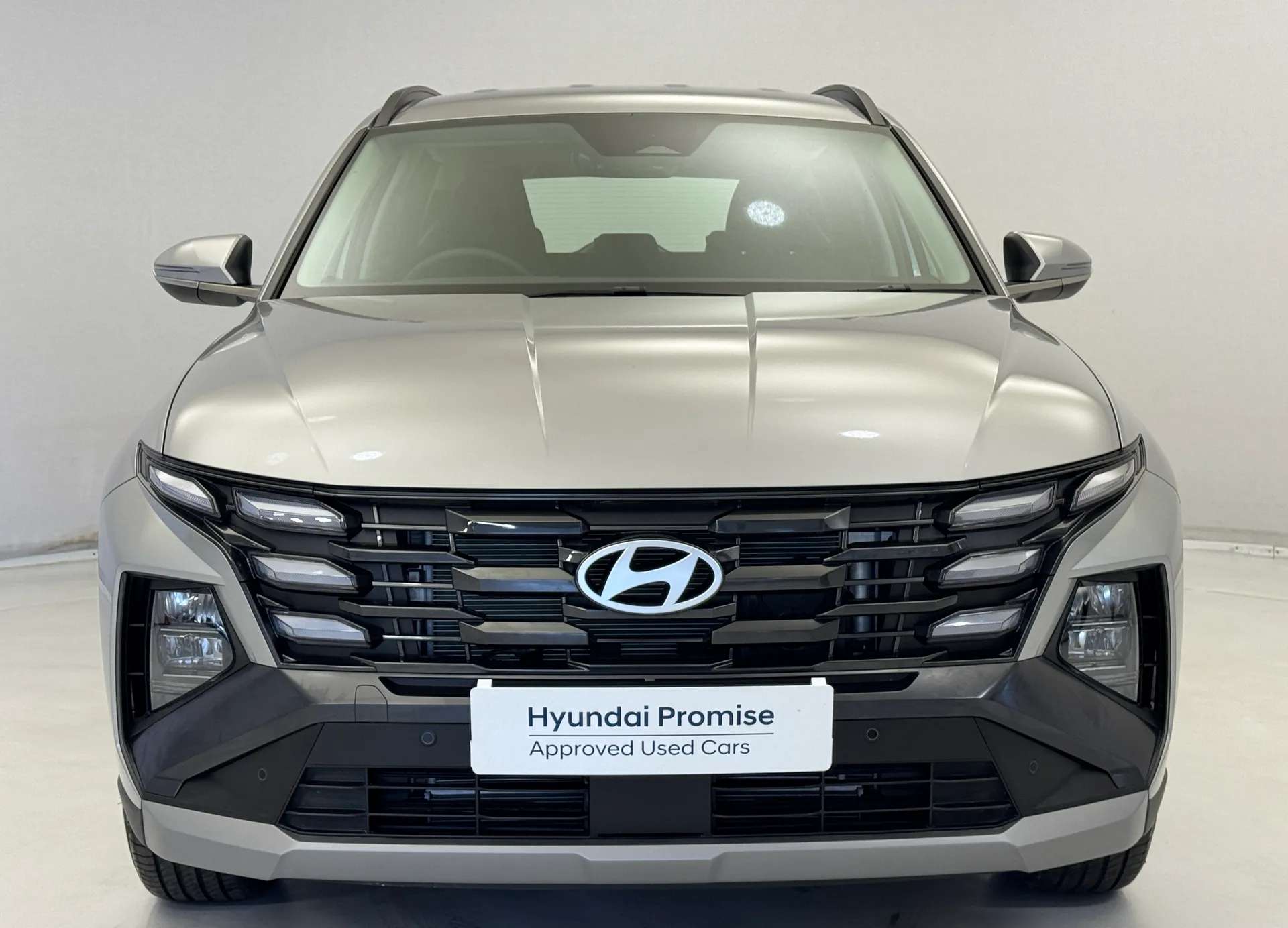 A 2026 HYUNDAI TUCSON 1.6T 239 Hybrid Element 5dr Auto A 2026 HYUNDAI TUCSON 1.6T 239 Hybrid Element 5dr Auto