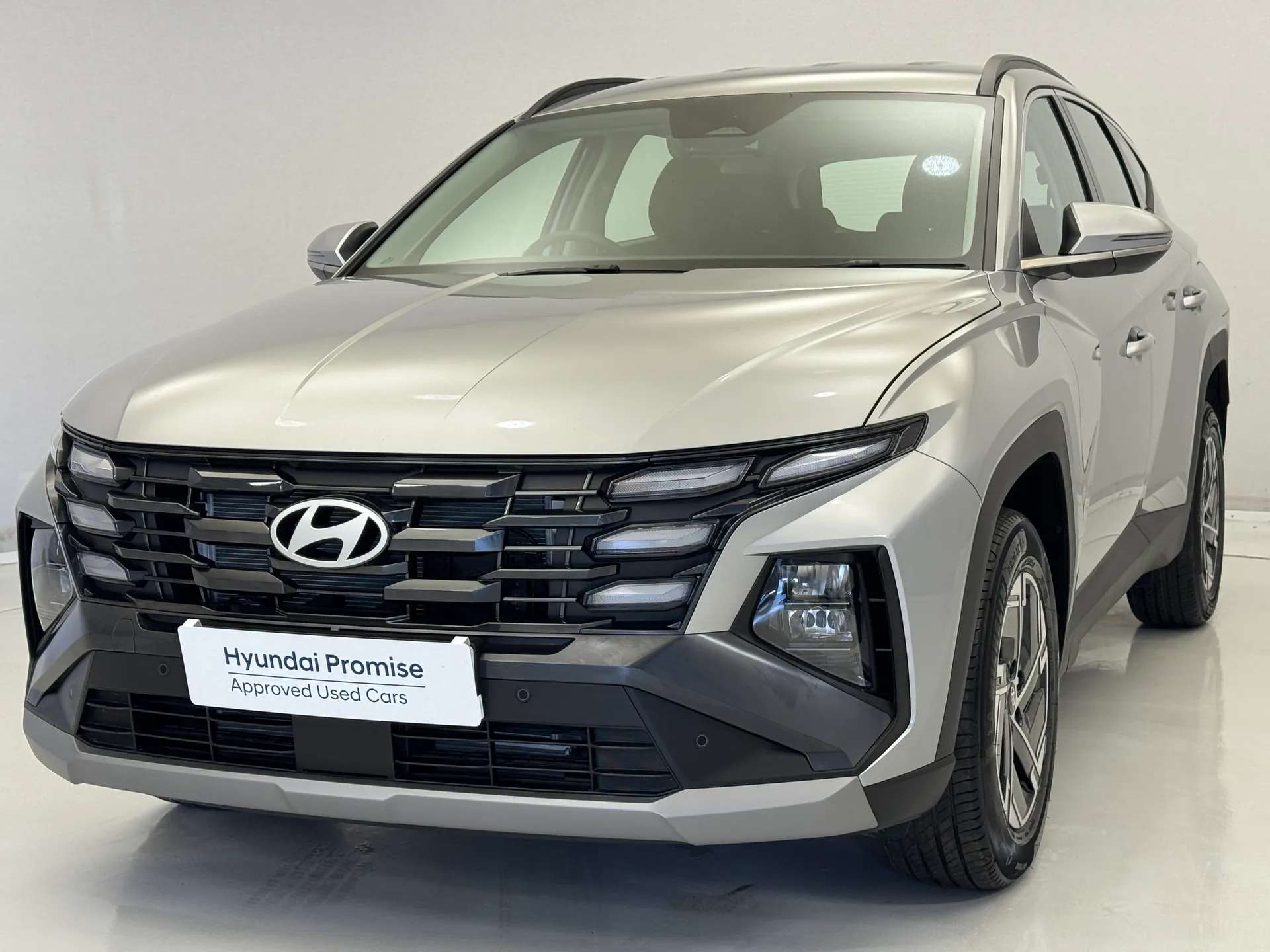 A 2026 HYUNDAI TUCSON 1.6T 239 Hybrid Element 5dr Auto A 2026 HYUNDAI TUCSON 1.6T 239 Hybrid Element 5dr Auto