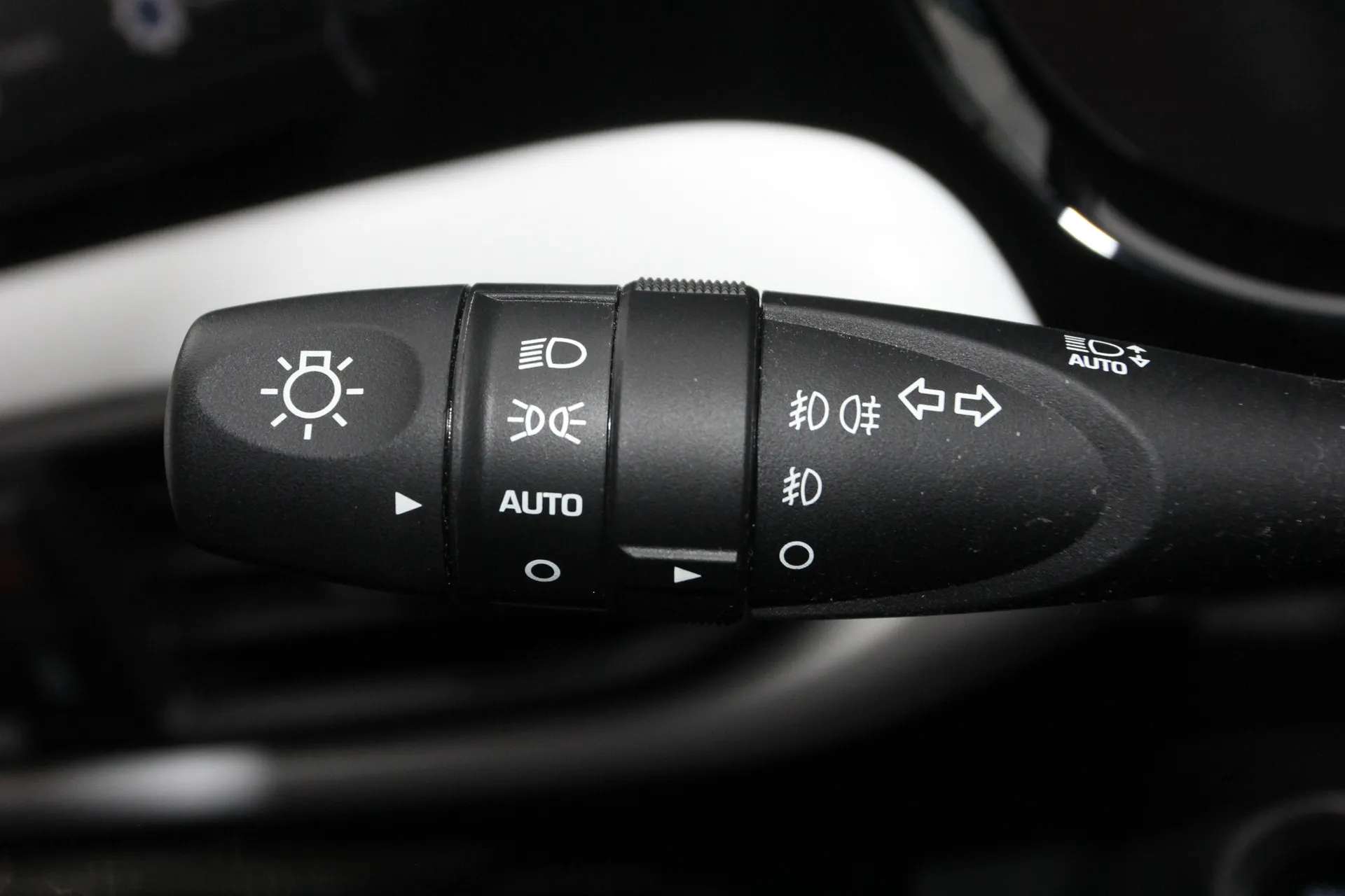 2023 HYUNDAI I10 2023 HYUNDAI I10