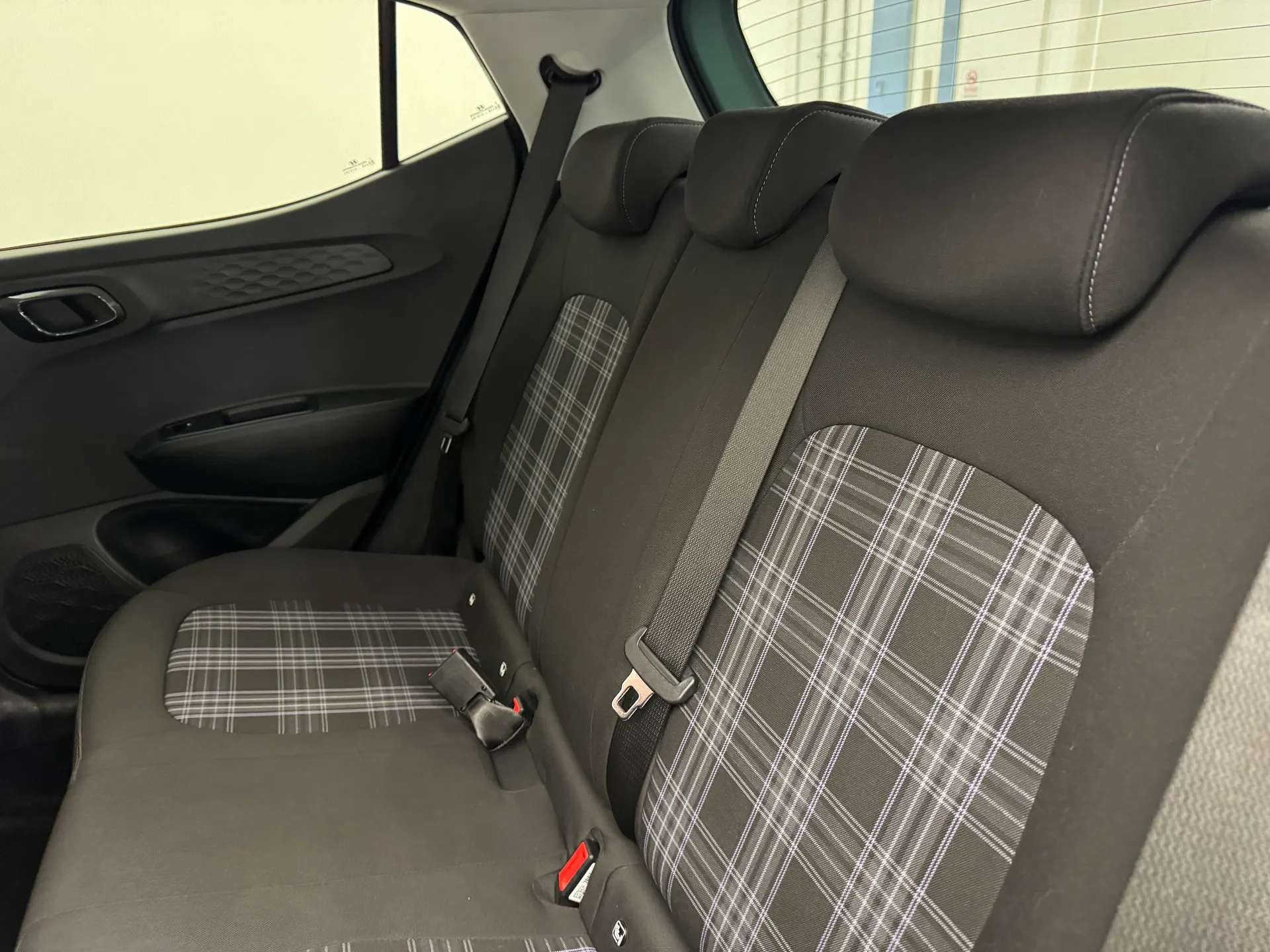 2024 HYUNDAI I10 2024 HYUNDAI I10