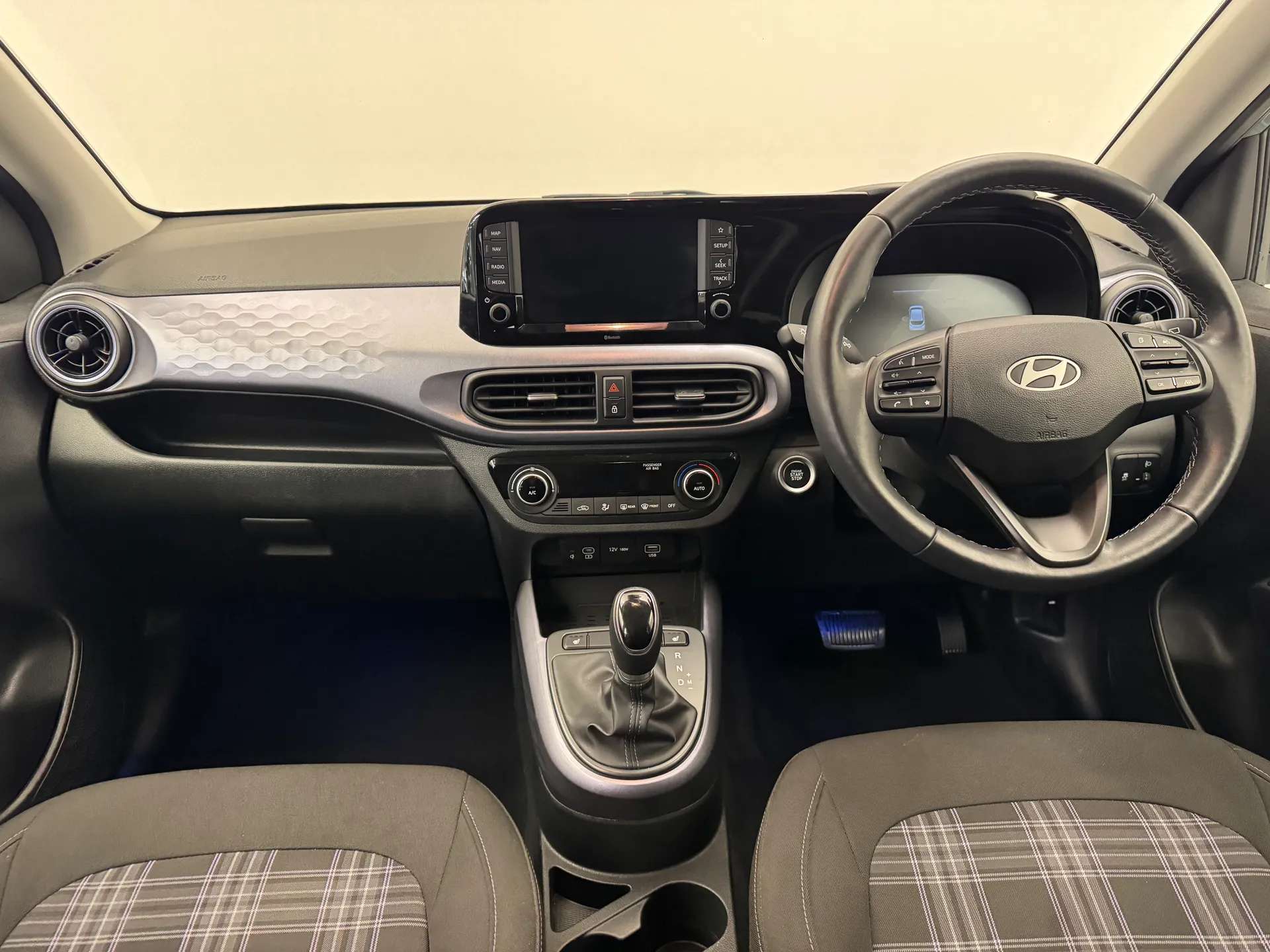 A 2024 HYUNDAI I10 1.2 Premium 5dr Auto A 2024 HYUNDAI I10 1.2 Premium 5dr Auto