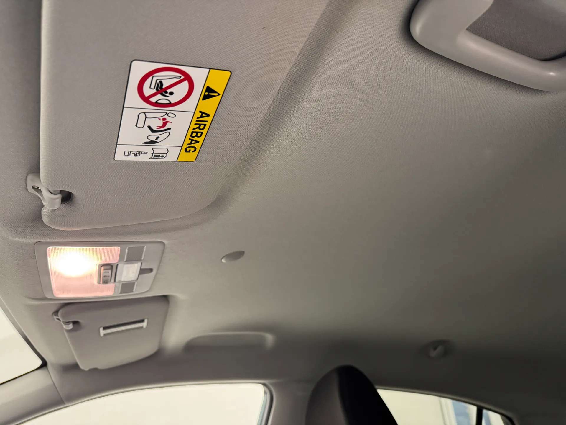 2024 HYUNDAI I10 2024 HYUNDAI I10