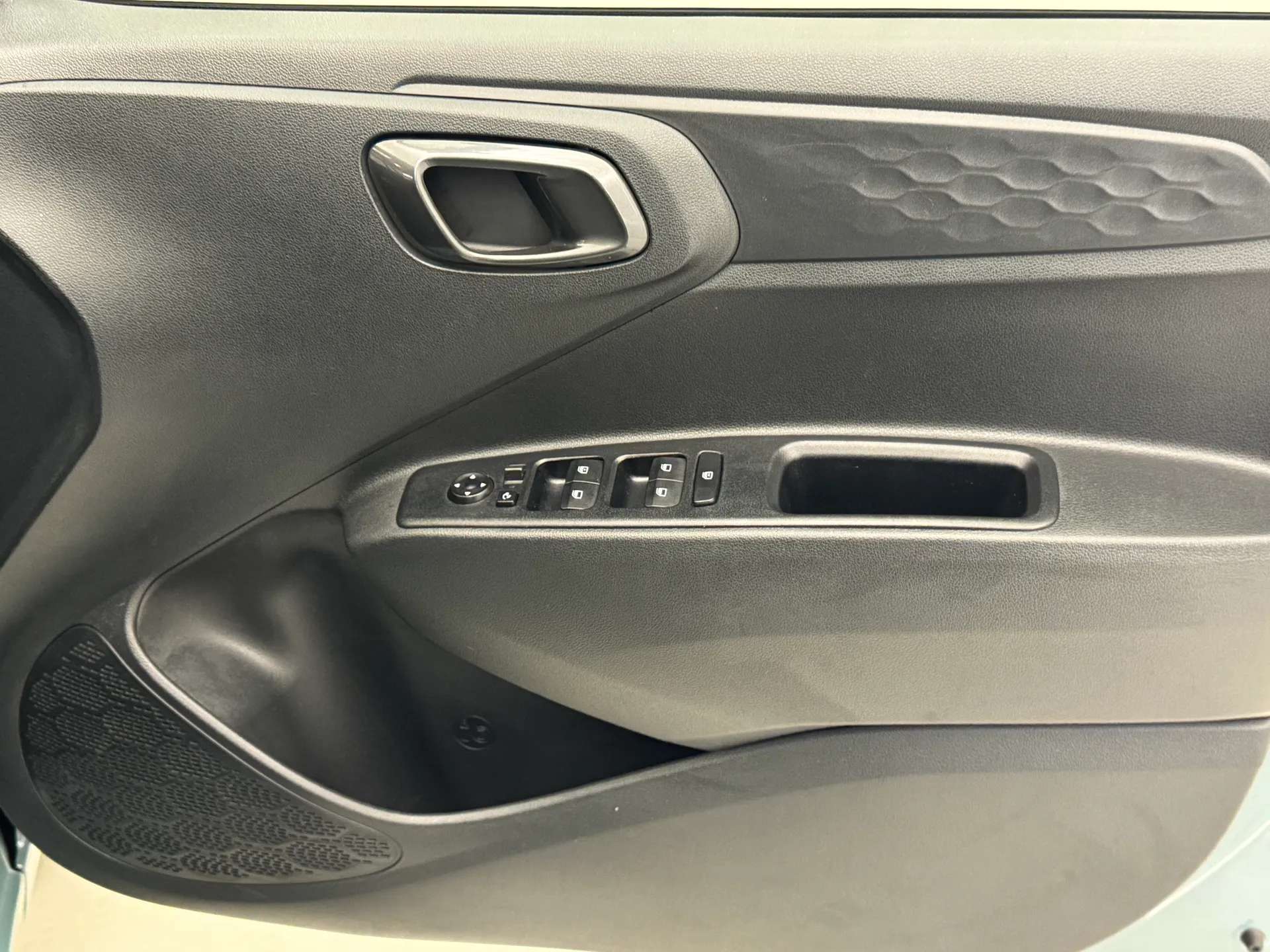 2024 HYUNDAI I10 2024 HYUNDAI I10