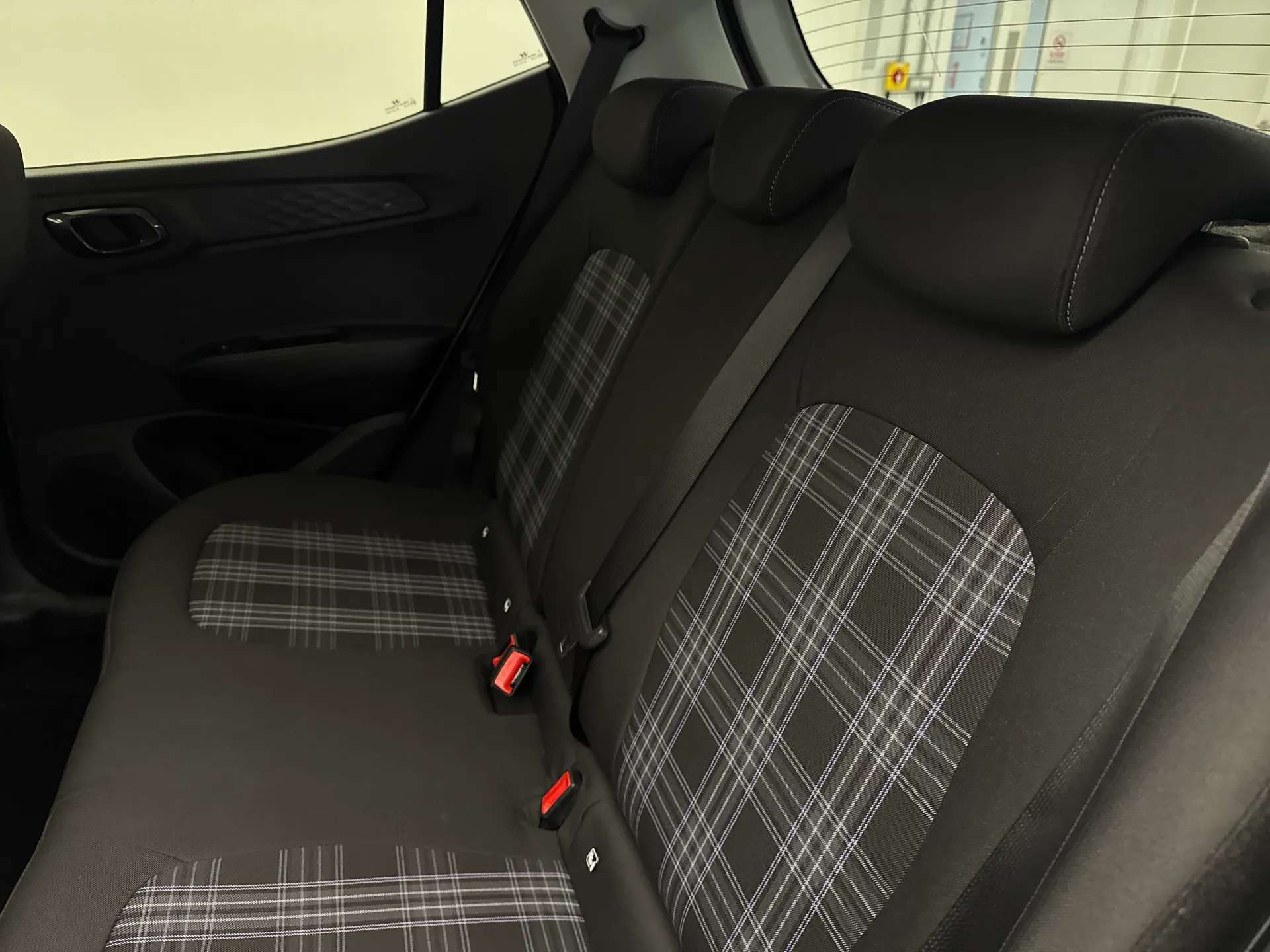 2024 HYUNDAI I10 2024 HYUNDAI I10