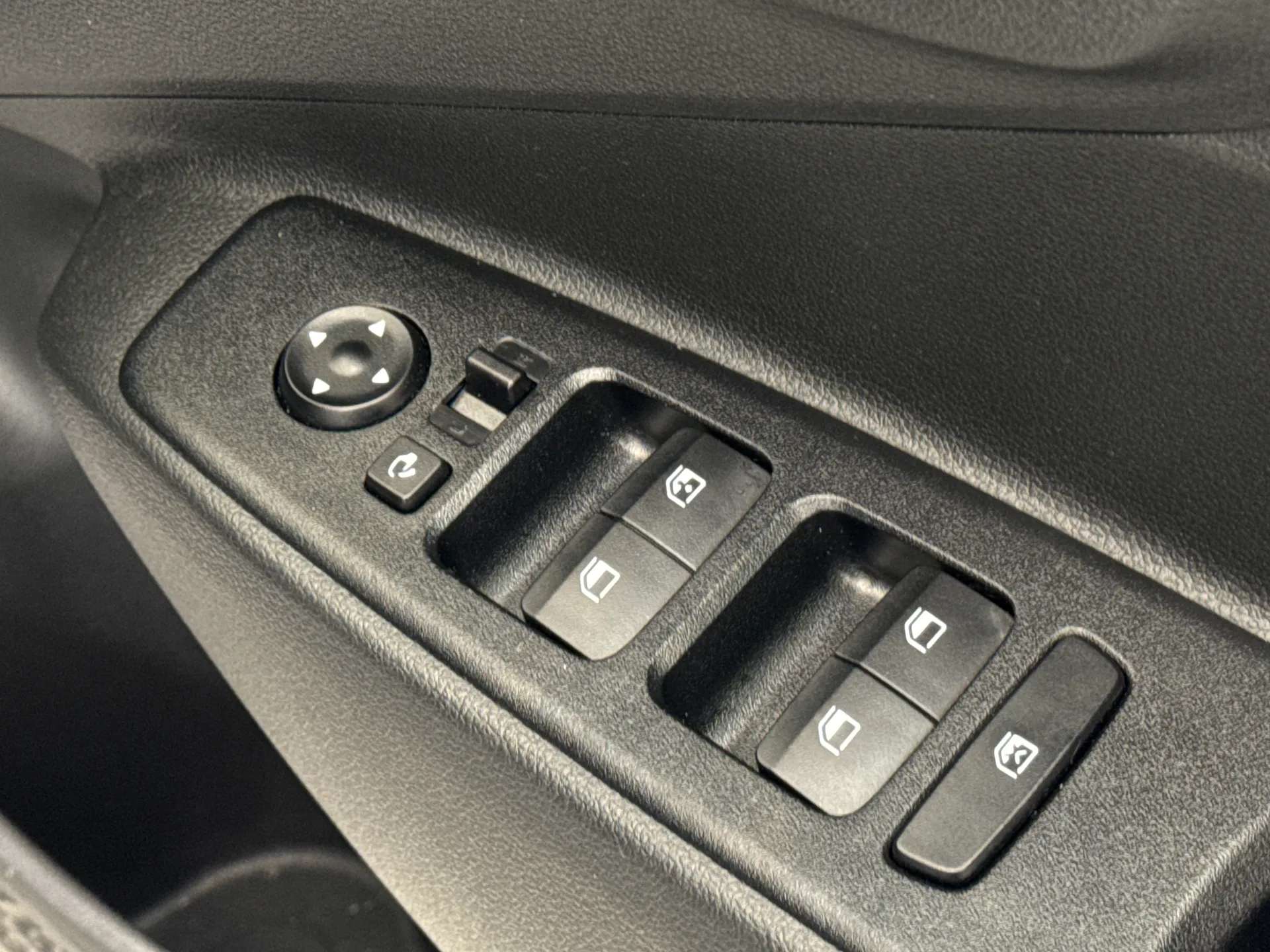 2024 HYUNDAI I10 2024 HYUNDAI I10