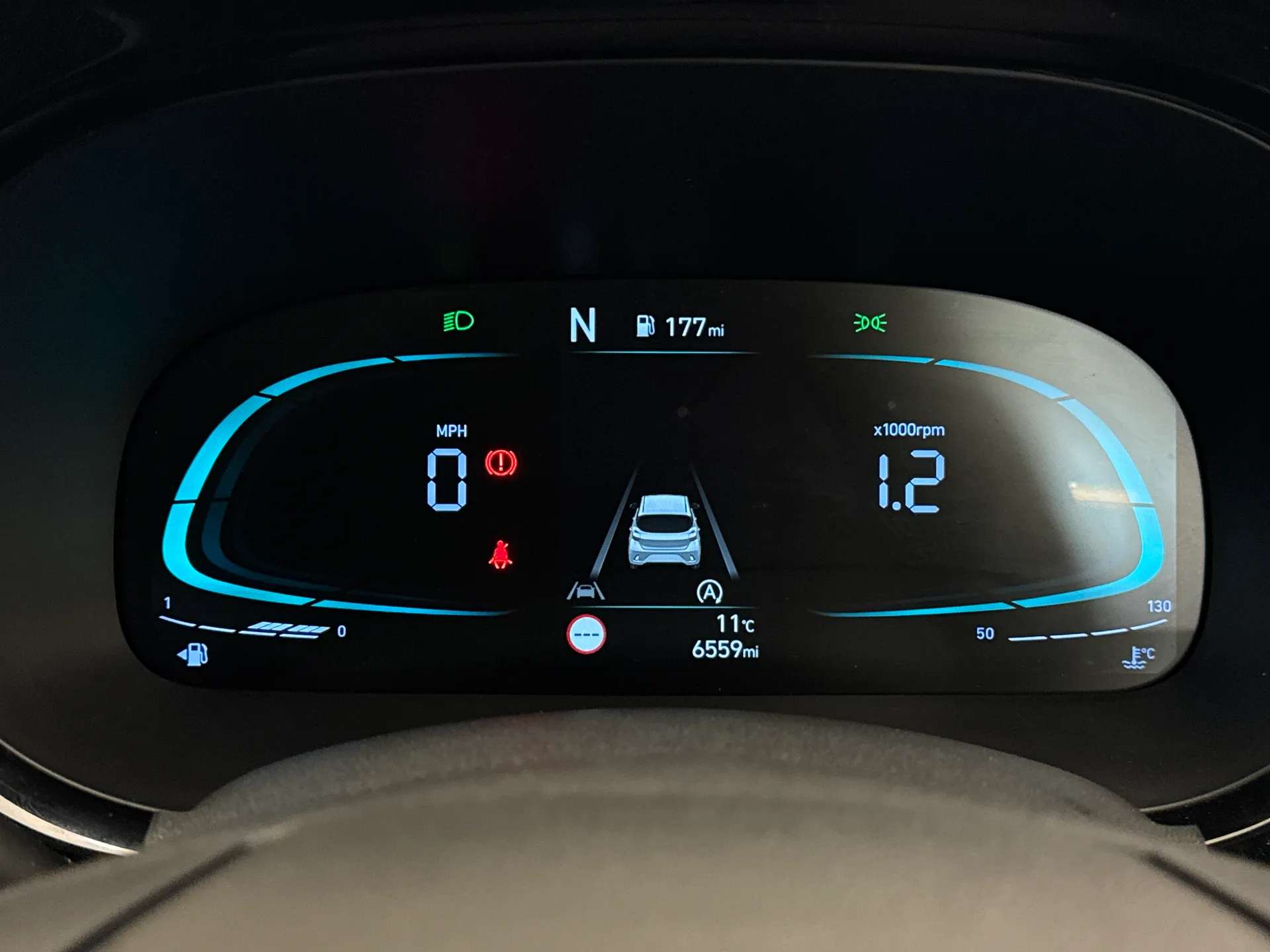 2024 HYUNDAI I10 2024 HYUNDAI I10