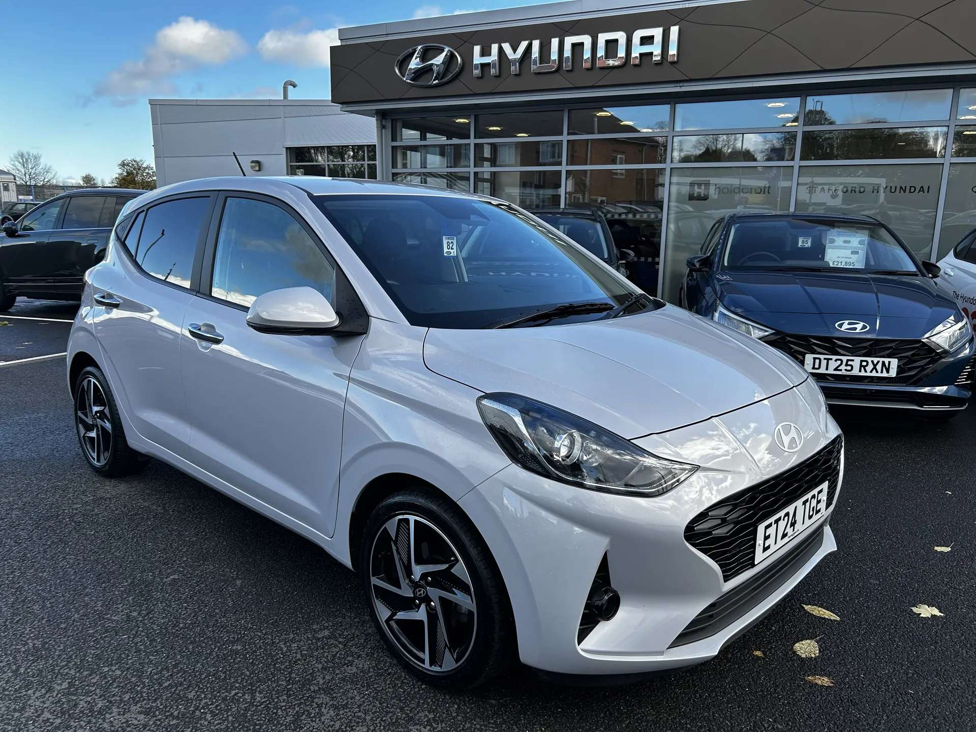 2024 HYUNDAI I10 2024 HYUNDAI I10