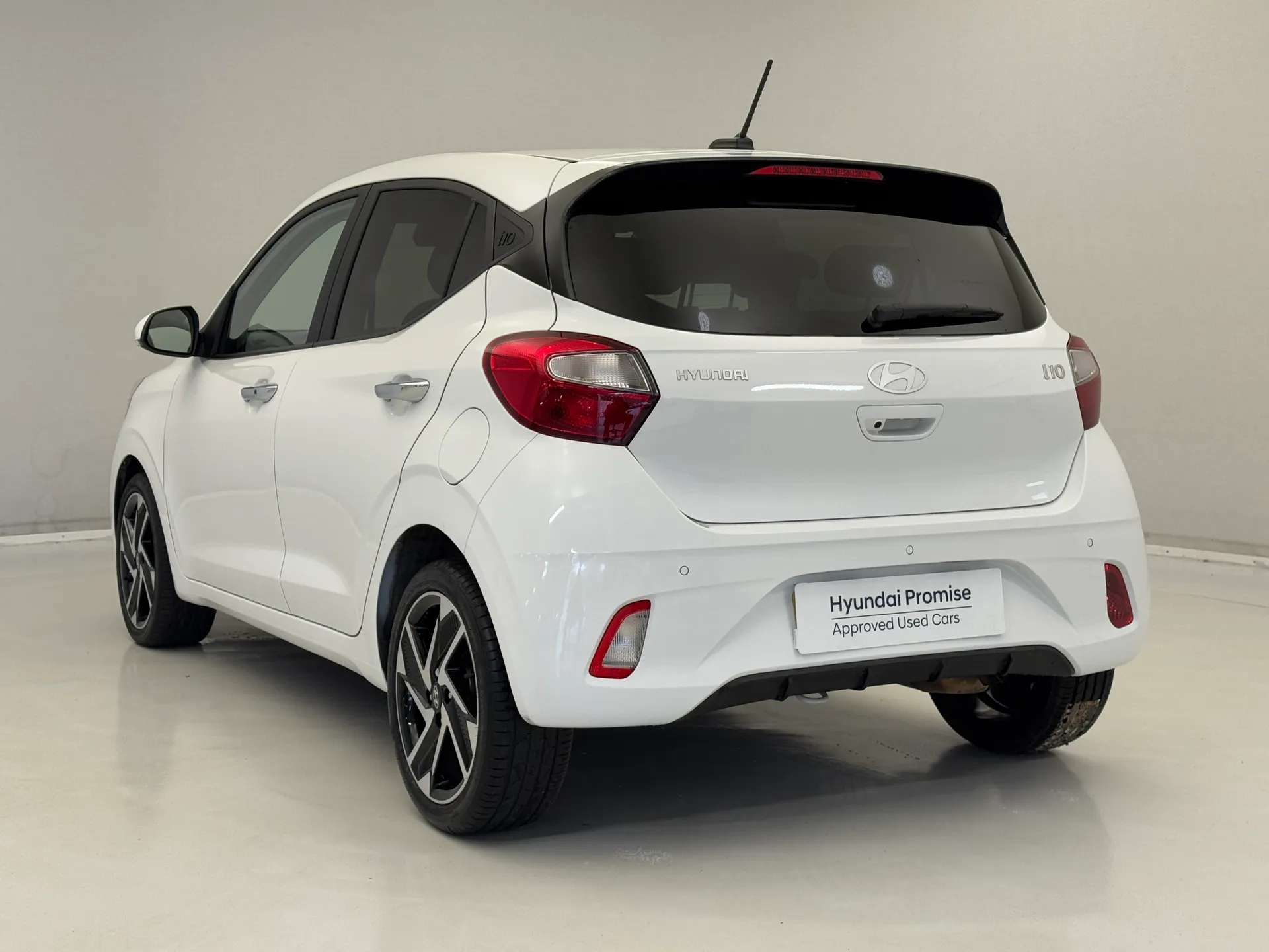 2024 HYUNDAI I10 2024 HYUNDAI I10