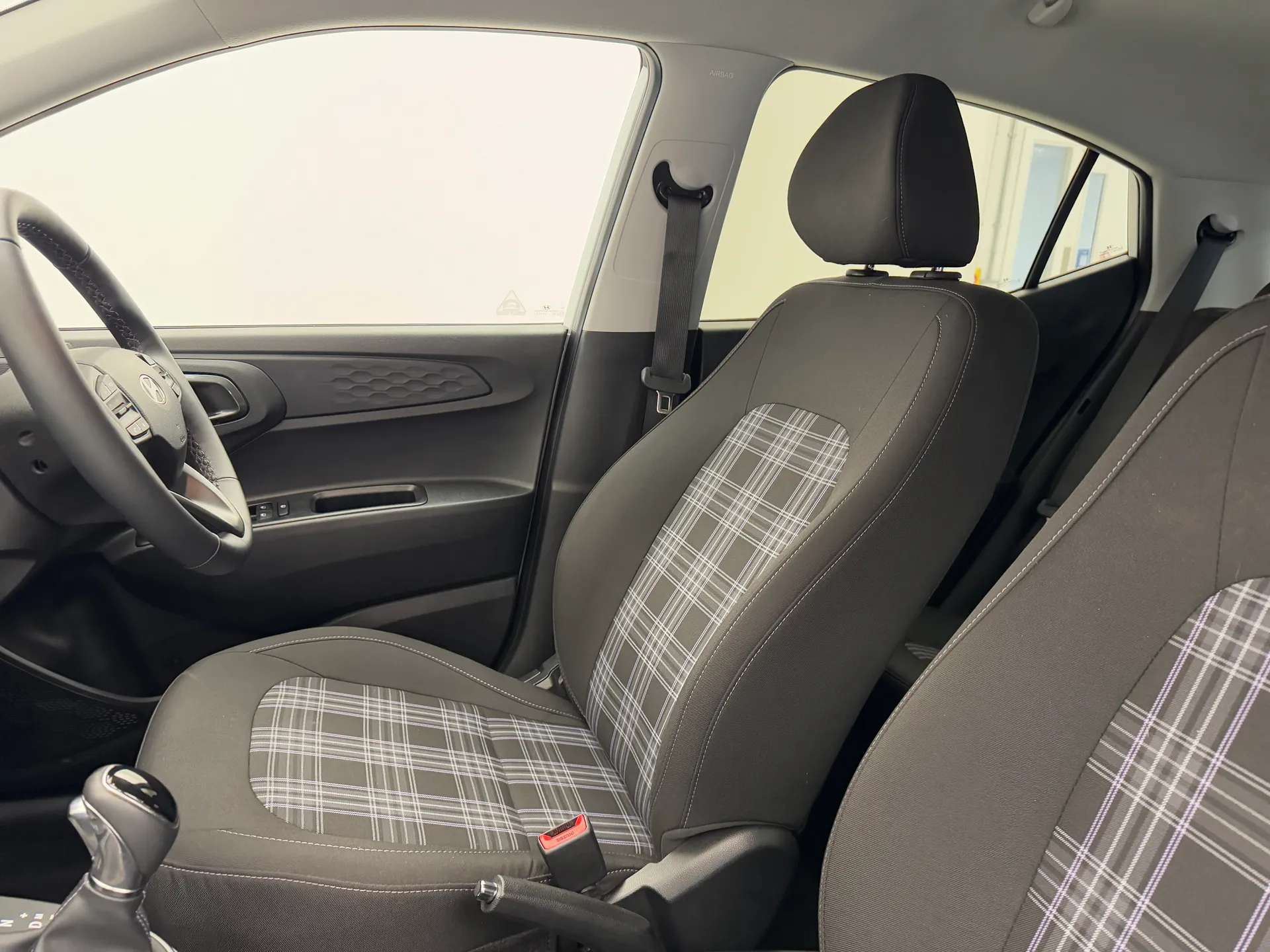 2024 HYUNDAI I10 2024 HYUNDAI I10