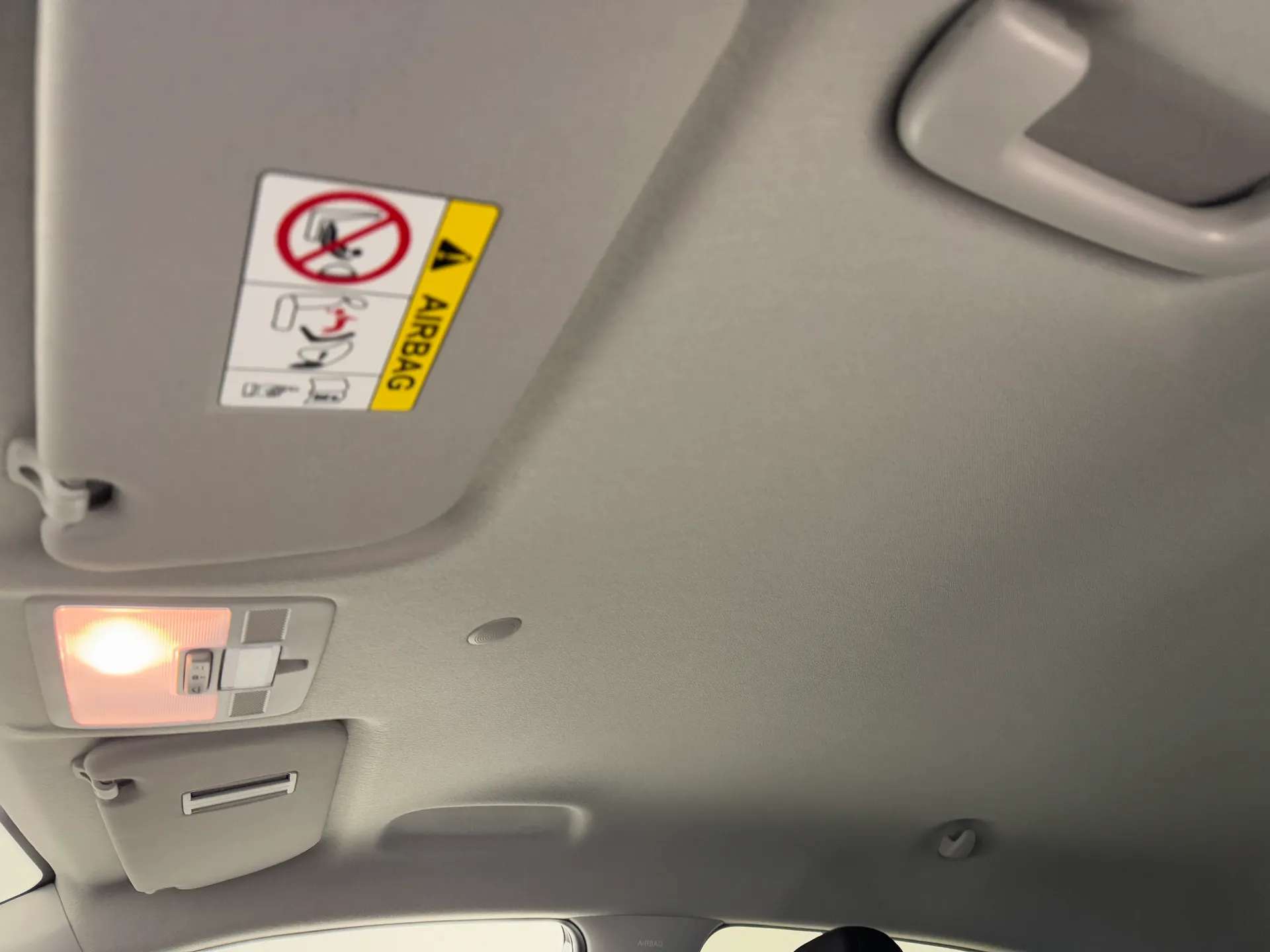 2024 HYUNDAI I10 2024 HYUNDAI I10