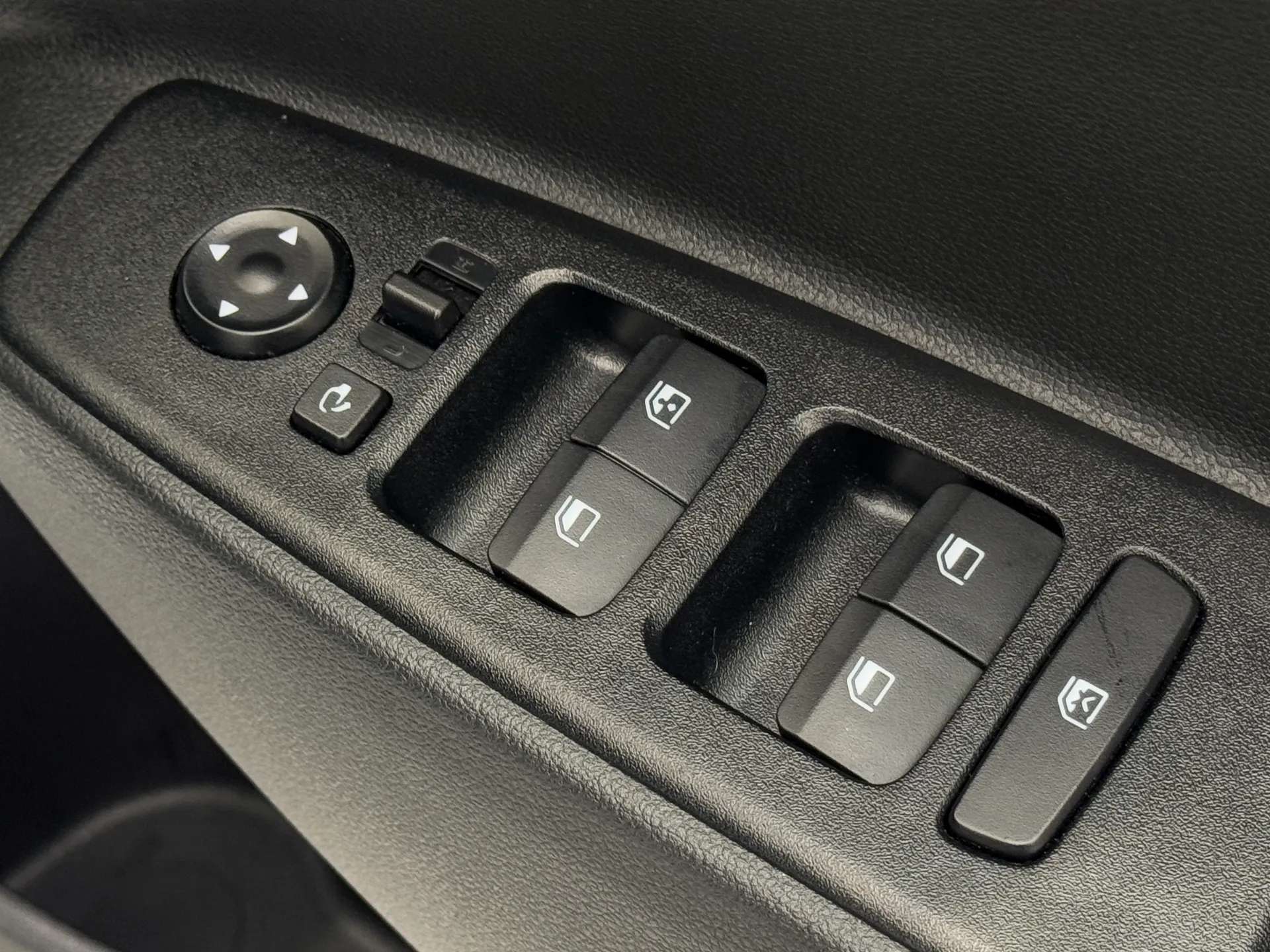 2024 HYUNDAI I10 2024 HYUNDAI I10