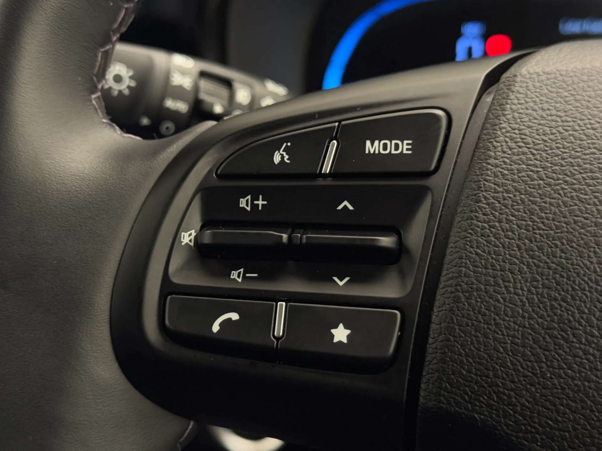 2024 HYUNDAI I10 2024 HYUNDAI I10