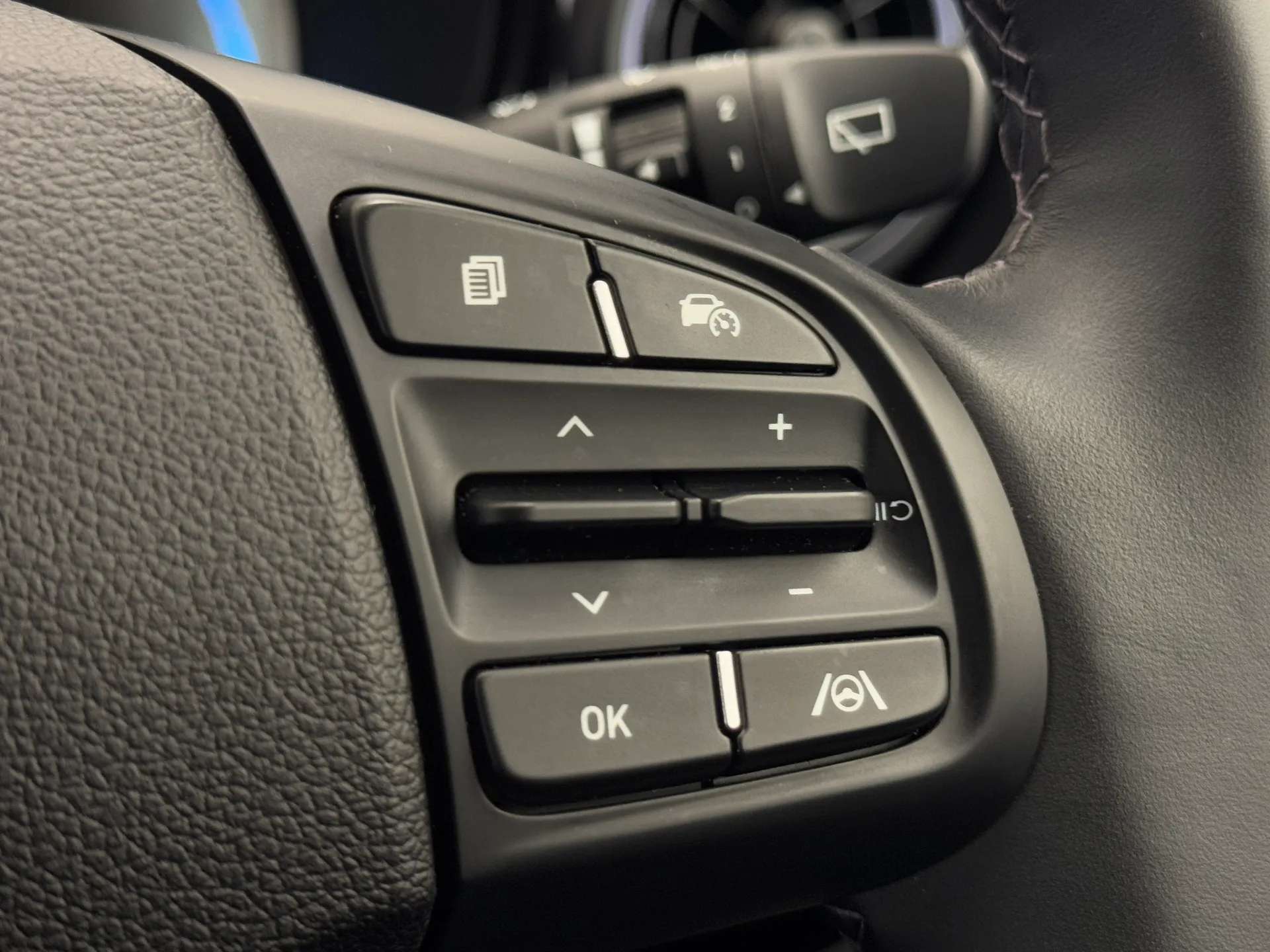 2024 HYUNDAI I10 2024 HYUNDAI I10