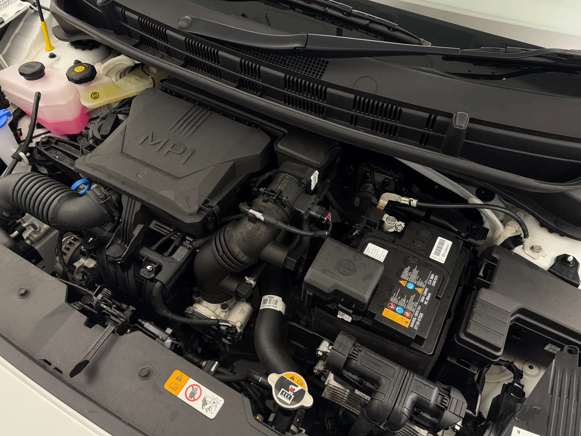 2024 HYUNDAI I10 2024 HYUNDAI I10