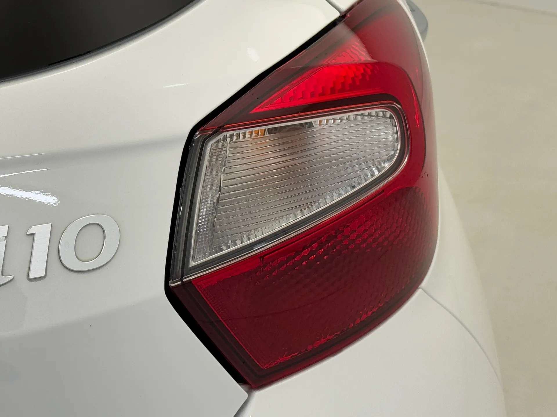 2024 HYUNDAI I10 2024 HYUNDAI I10