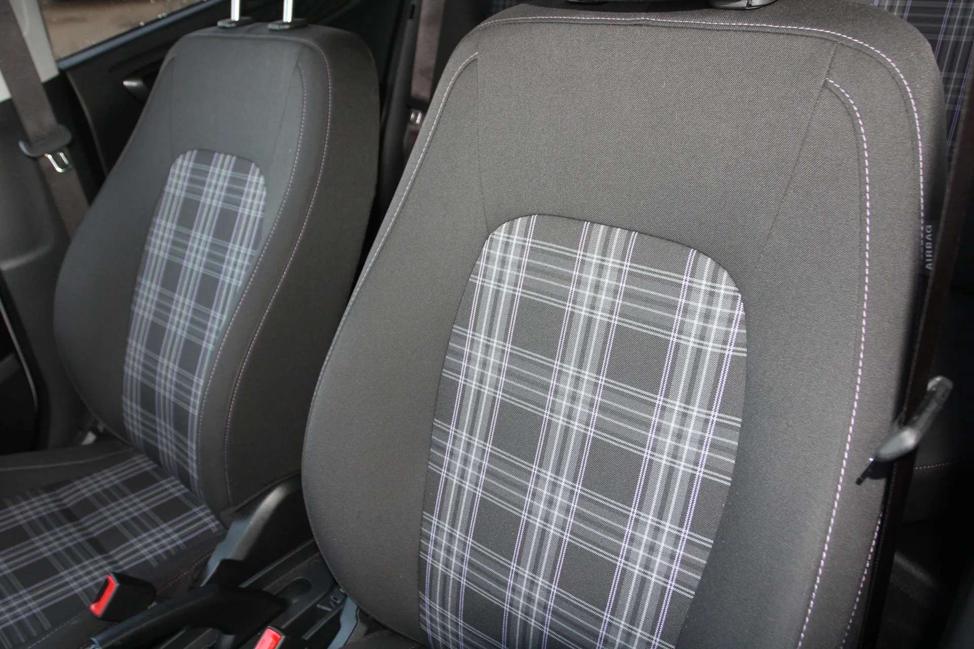 2024 HYUNDAI I10 2024 HYUNDAI I10