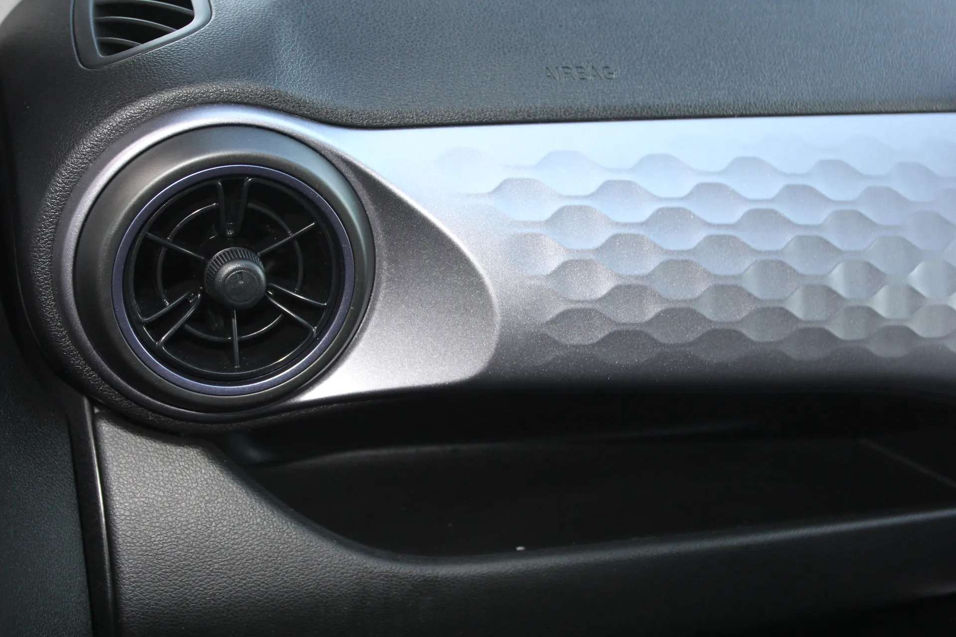 2024 HYUNDAI I10 2024 HYUNDAI I10