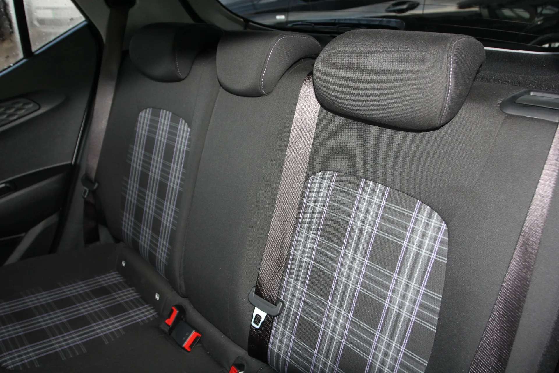 2024 HYUNDAI I10 2024 HYUNDAI I10