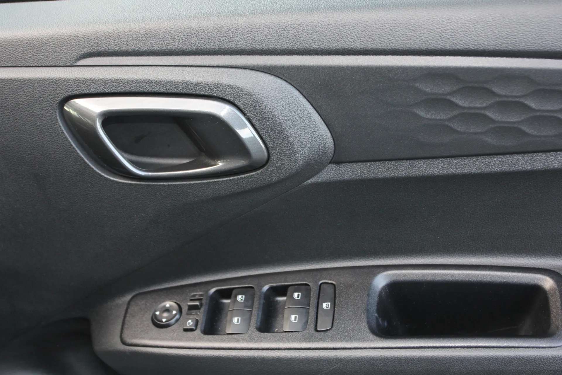 2024 HYUNDAI I10 2024 HYUNDAI I10