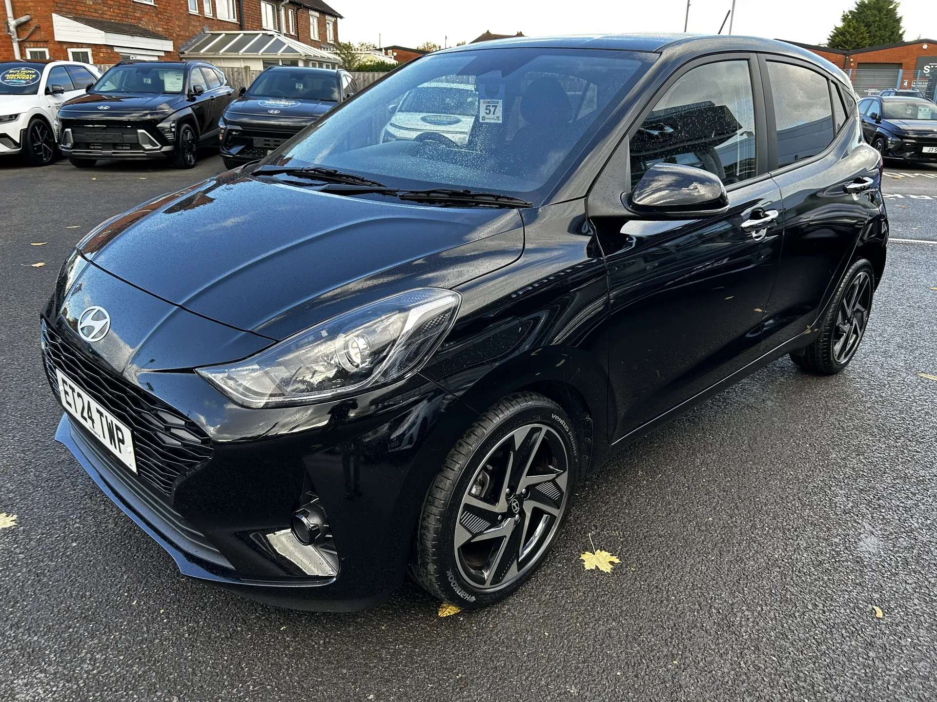 2024 HYUNDAI I10 2024 HYUNDAI I10