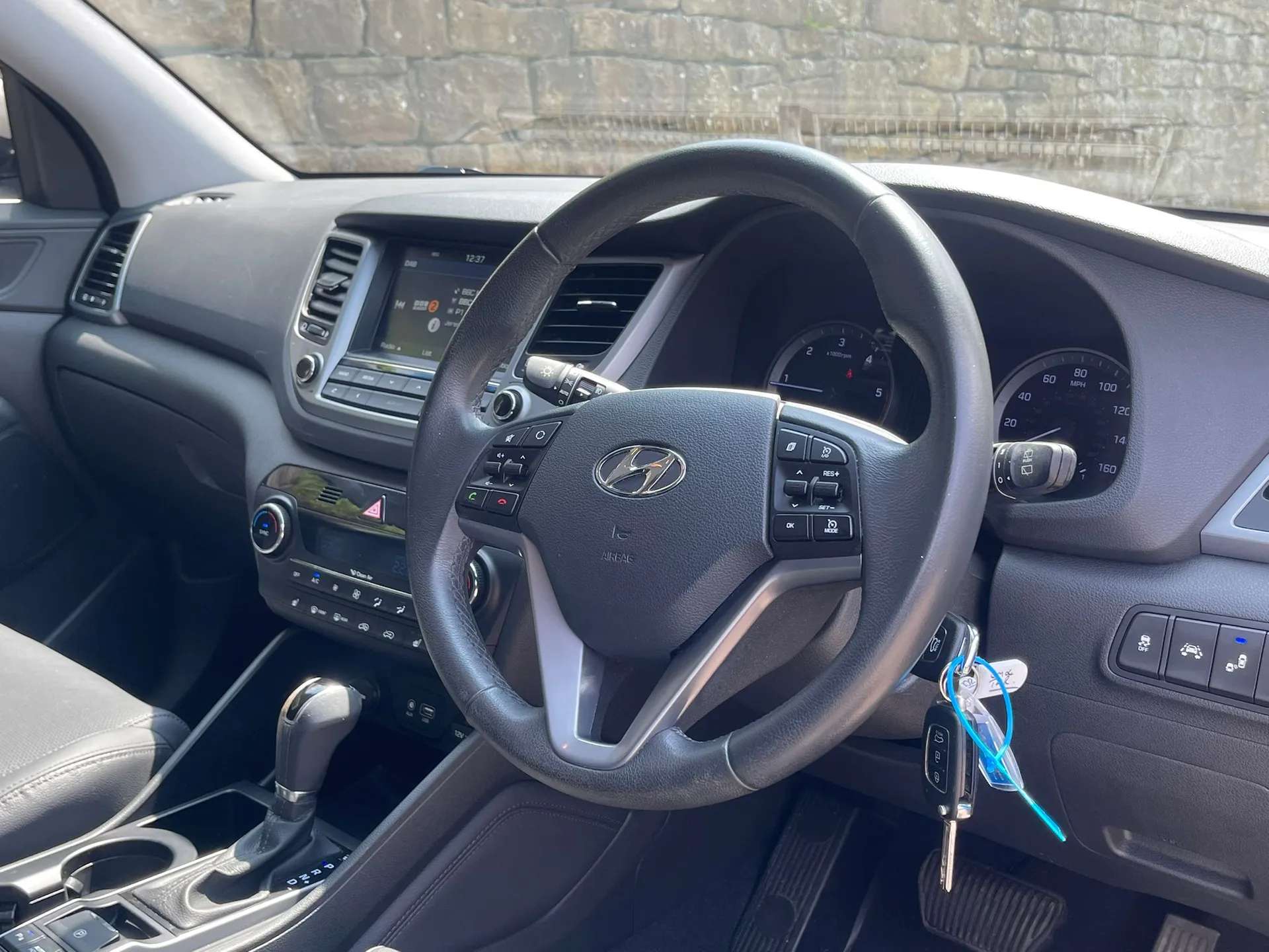 A 2016 HYUNDAI TUCSON 2.0 CRDi Premium 5dr Auto âREVERSE CAMERAâHEATED SEATSâ A 2016 HYUNDAI TUCSON 2.0 CRDi Premium 5dr Auto âREVERSE CAMERAâHEATED SEATSâ