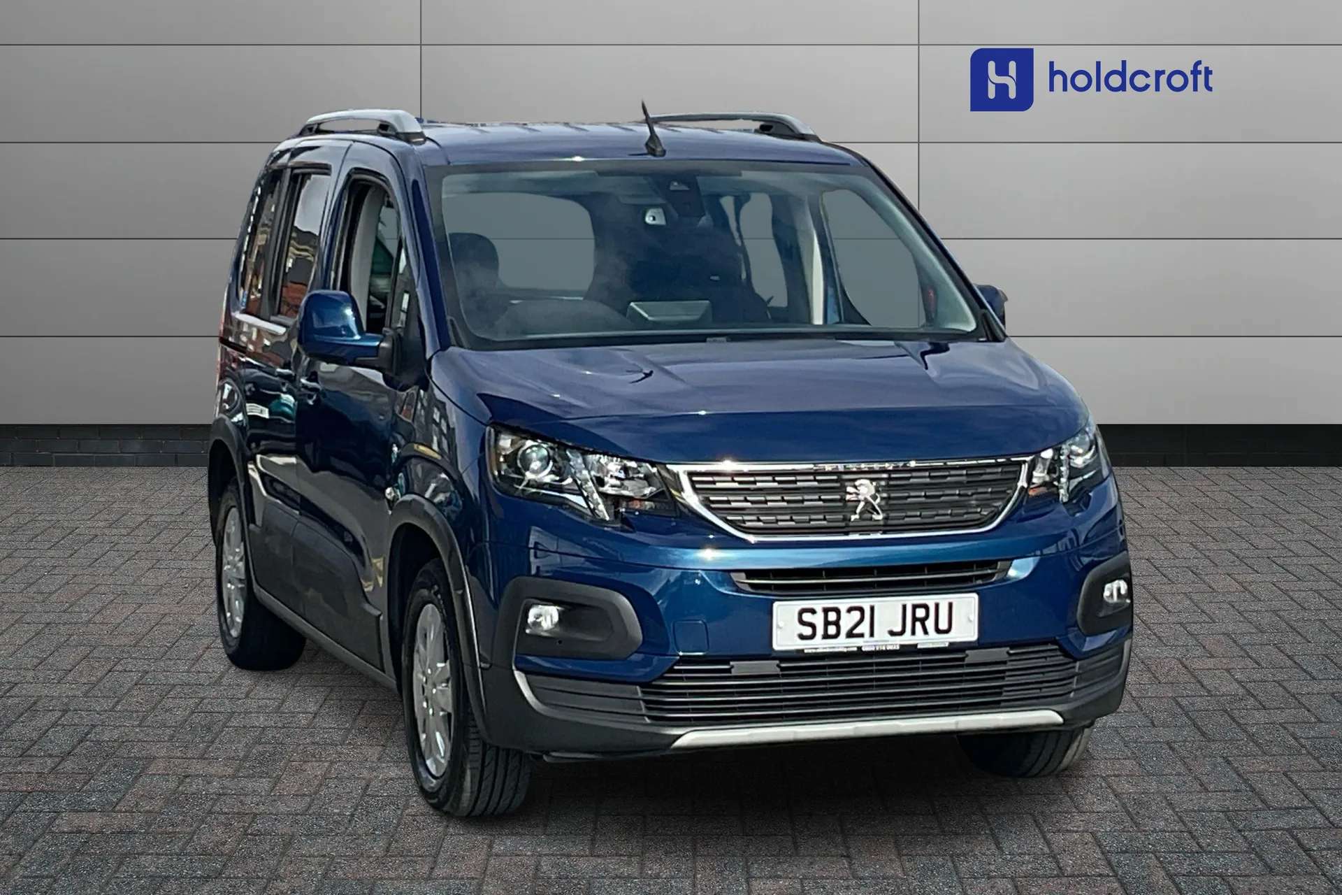 A 2021 PEUGEOT RIFTER 1.2 PureTech 130 Allure Premium 5dr EAT8 A 2021 PEUGEOT RIFTER 1.2 PureTech 130 Allure Premium 5dr EAT8
